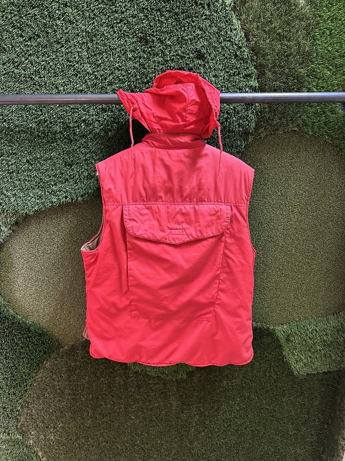 Vintage Vintage 1980s Red Utility Puffer Vest Large Size US L / EU 52-54 / 3 - 2 Thumbnail