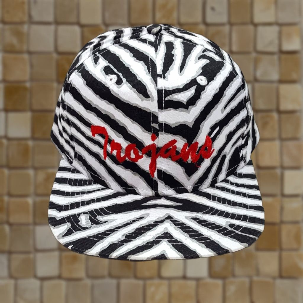 NCAA VINTAGE 90s USC Trojans Zebra Striped Snapback Baseball Cap Adjustable Black NCAA Mens Size ONE SIZE - 1 Thumbnail