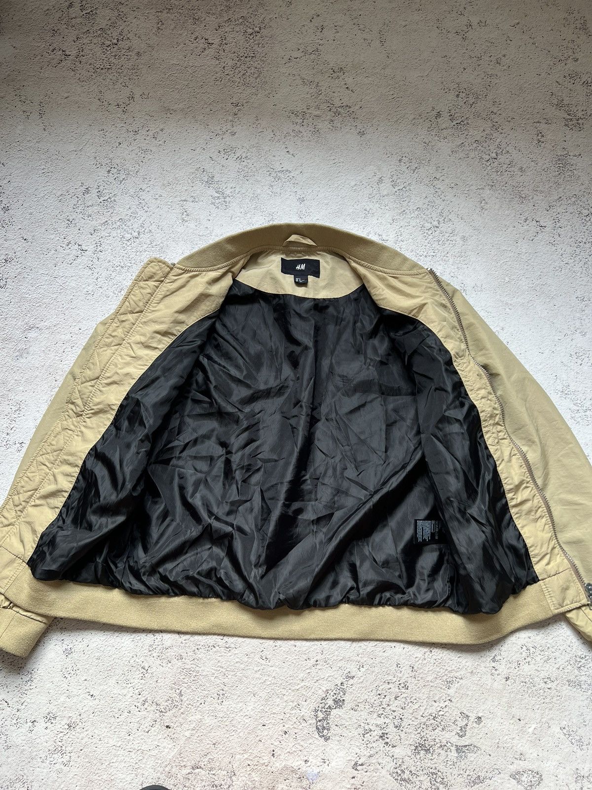 H&M × The Weeknd H&M × The Weekend XO Bomber Jacket 2017 Size US S / EU 44-46 / 1 - 8 Thumbnail