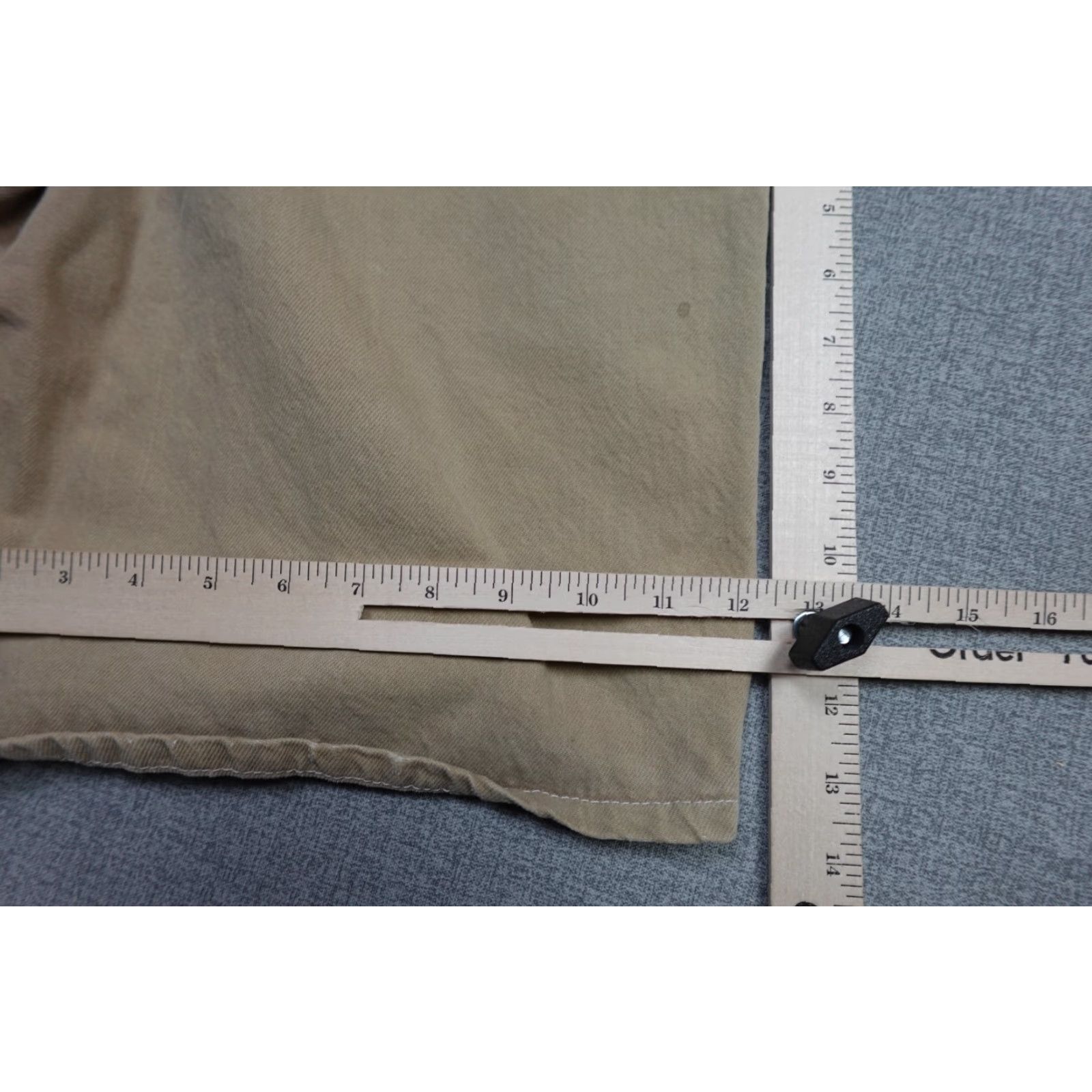 Levi's Vintage Levi's 550 Shorts Men 38 Beige Relaxed Fit Chino Light Loose Made in USA Size US 38 / EU 54 - 7 Thumbnail