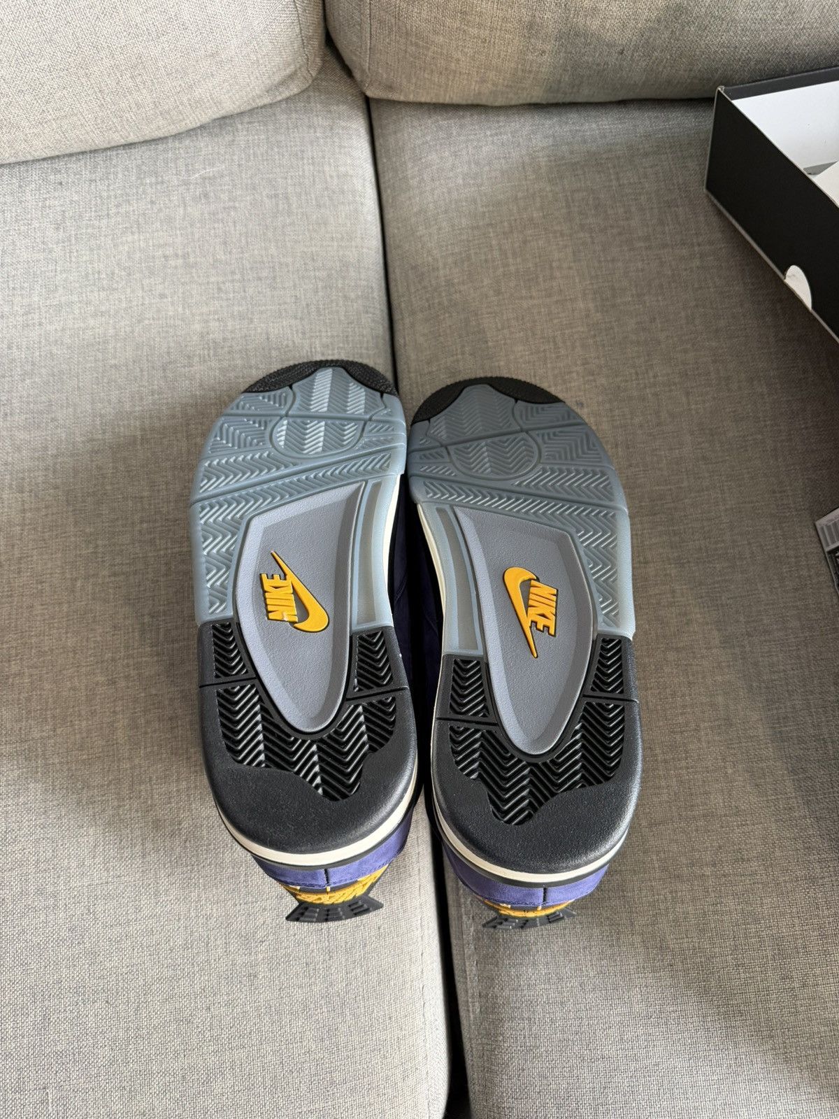 Jordan Brand Jordan retro 4 Lakers Size US 10.5 / EU 43-44 - 4 Thumbnail