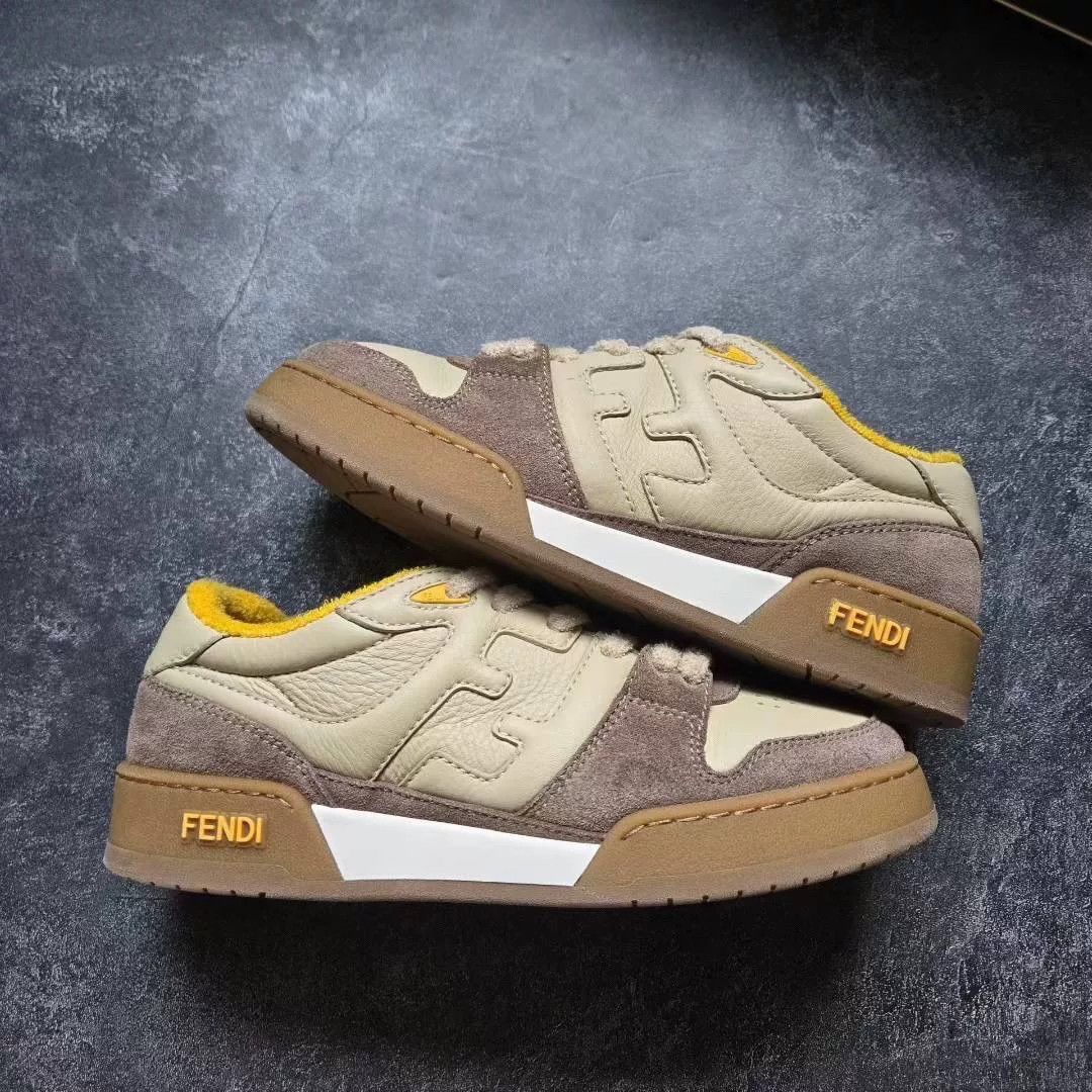 Fendi Fendi Beige Lowtop Sneakers 37 Women Size US 6.5 / IT 36.5 - 1 Thumbnail