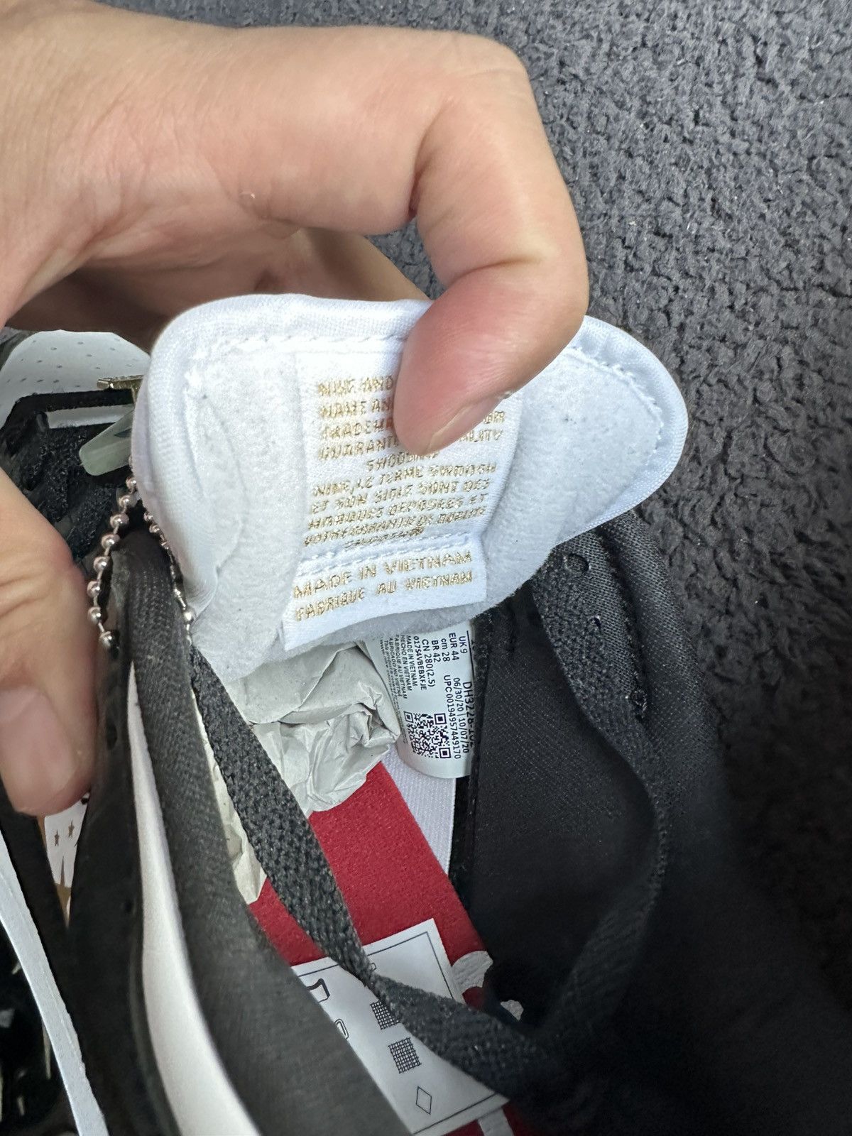 Nike × Supreme Nike SB Dunk Low Supreme Stars Black (2021) Size US 10 / EU 43 - 9 Thumbnail