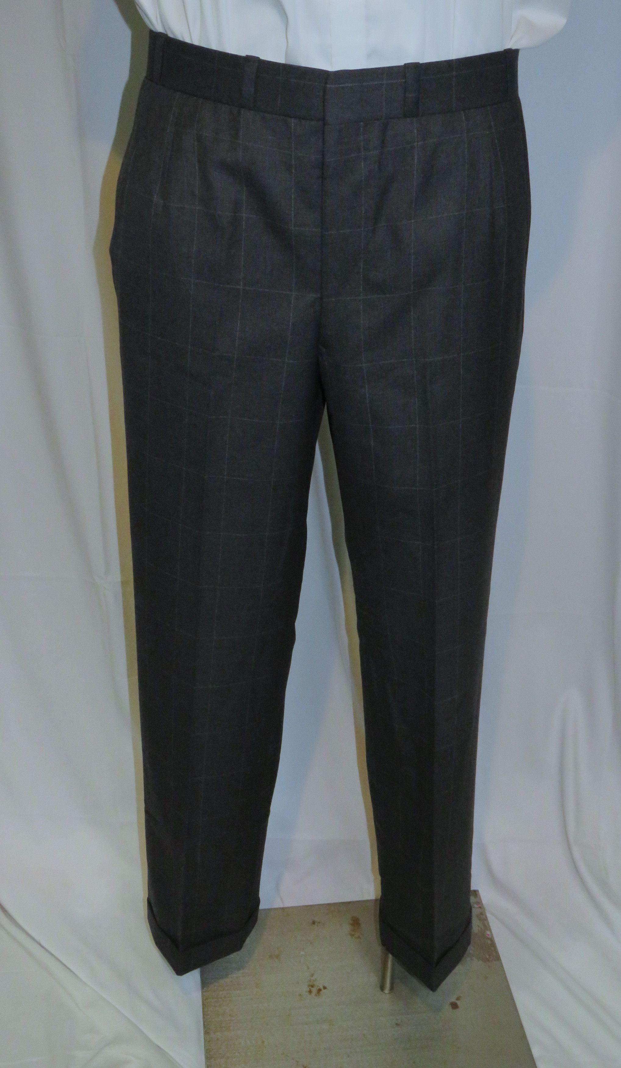 Henry Poole × Savile Row Bespoke Gray Windowpane Two Button Suit 38R Size 38R - 14 Thumbnail