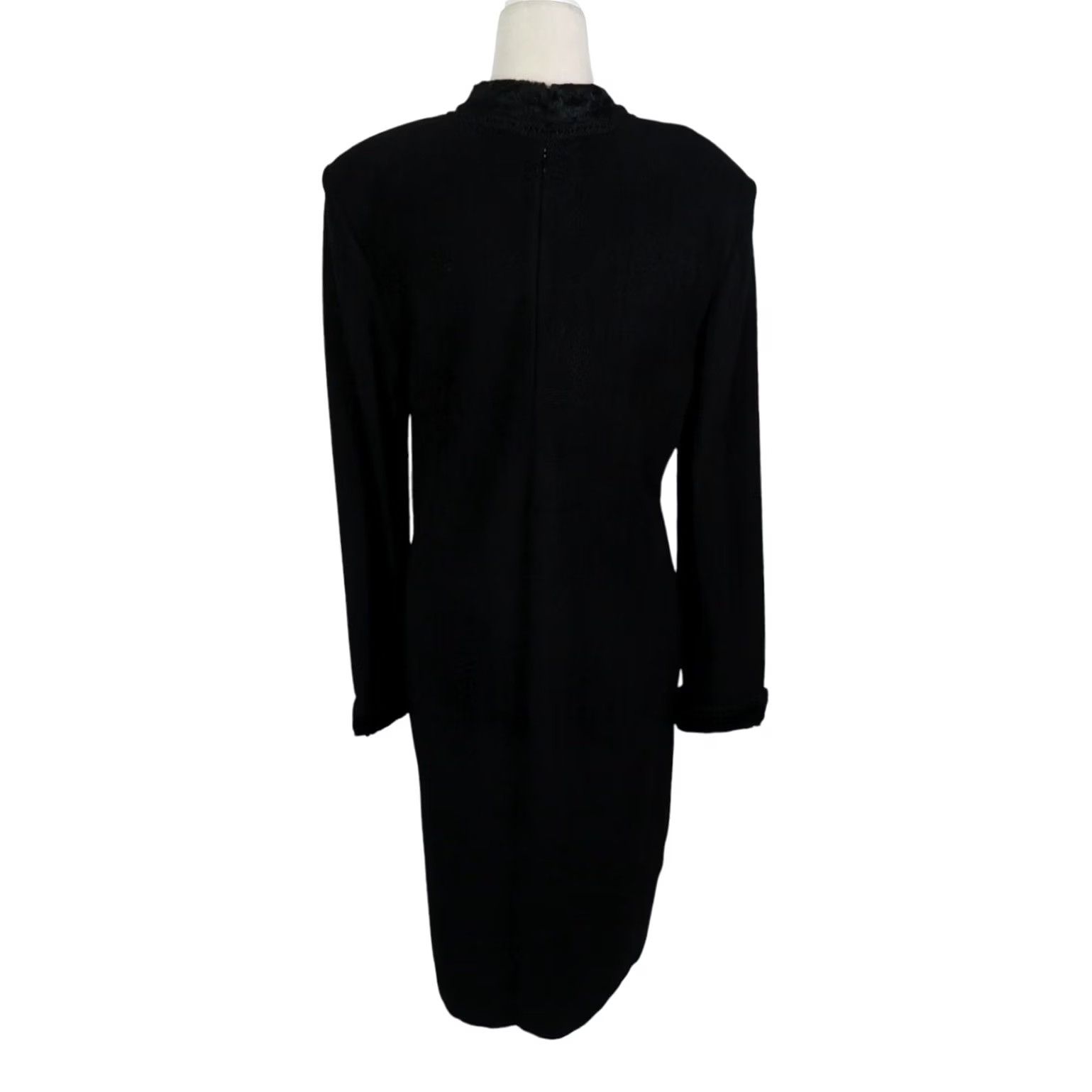 St. John VINTAGE St. John Black Chenille Knit Long Sleeve Midi Dress 10 Womens Fall Winter 80s 90s Business Formal Party/Cocktail Workwear 10 Womens Size L / US 10 / IT 46 - 4 Thumbnail