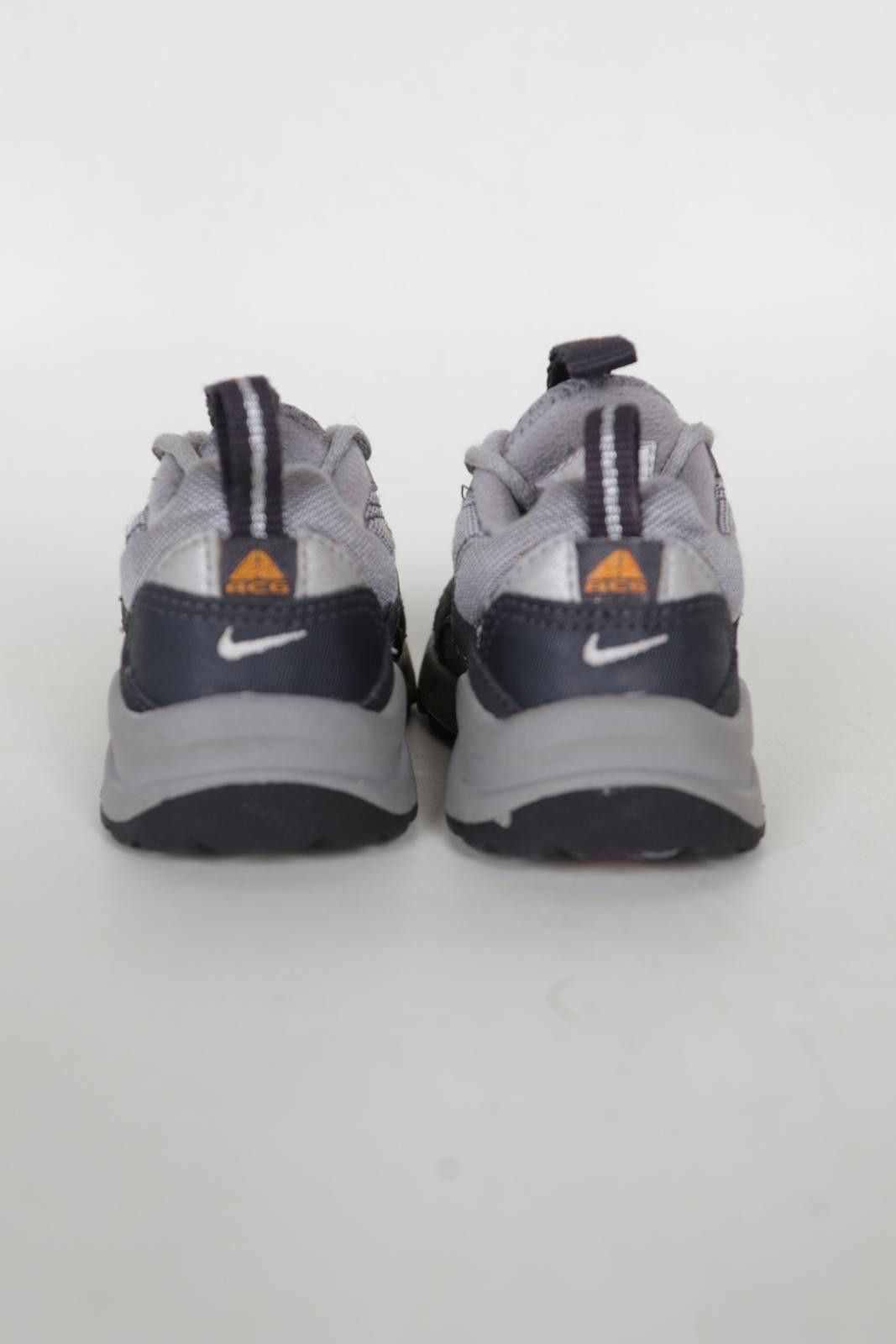 Nike 00's Nike ACG Grey Trail Shoe Size US 5 / EU 37 - 3 Thumbnail