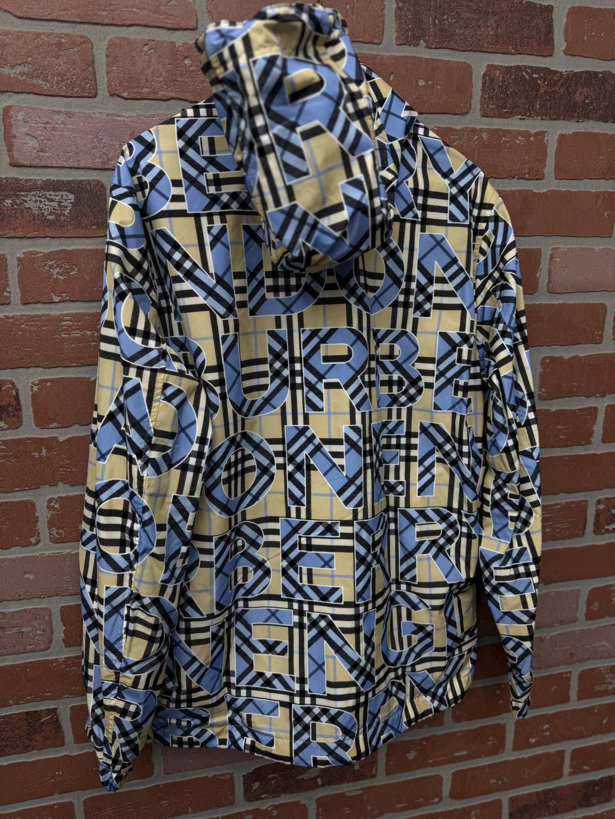 Burberry BURBERRY LONDON ZIP UP JACKET NYLON BLUE SIZE (XS) AUTHENTIC Size US XS / EU 42 / 0 - 18 Thumbnail