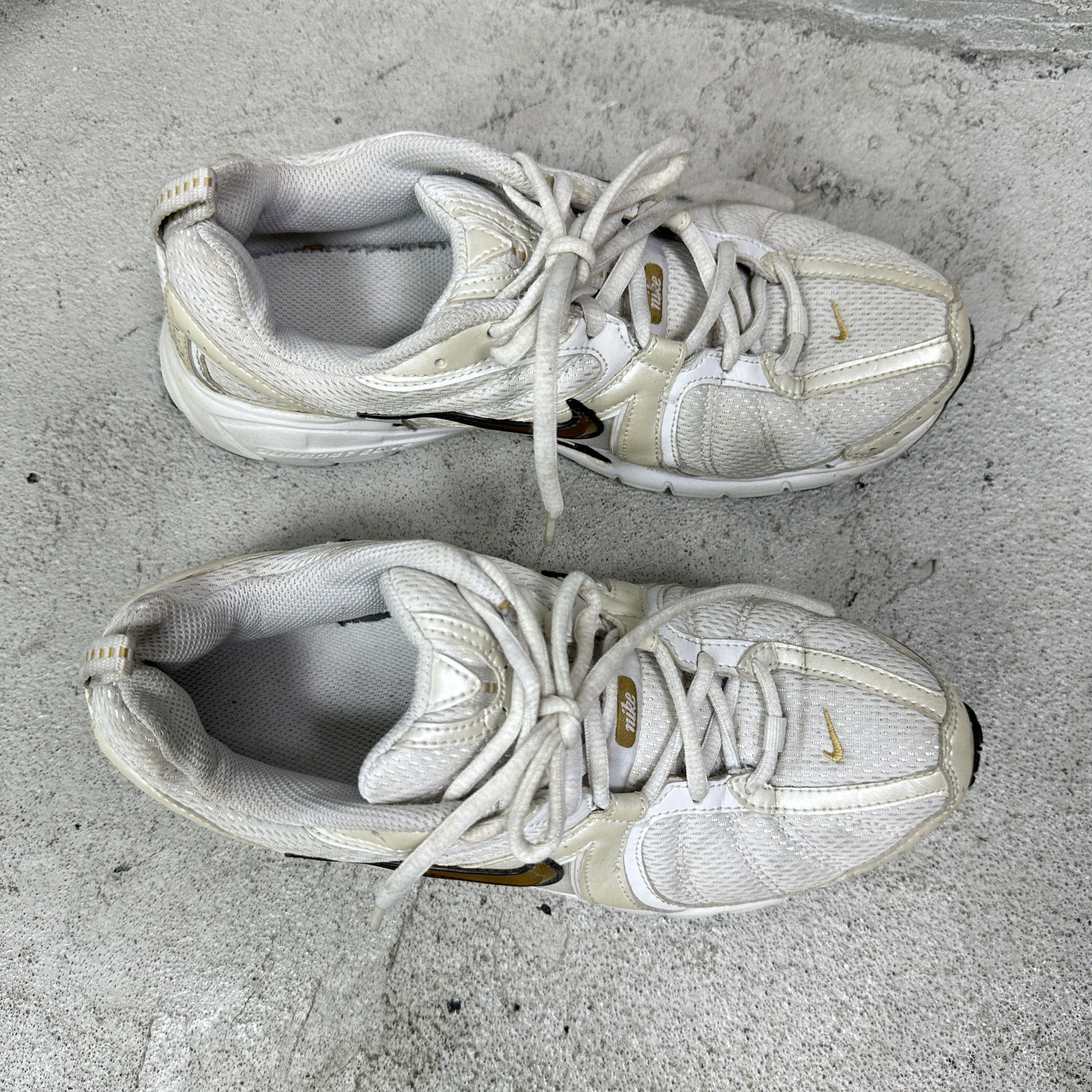 Nike Vintage Sporty Streetwear Nike Chunky 00s Sneakers Size US 7.5 / EU 40-41 - 4 Thumbnail