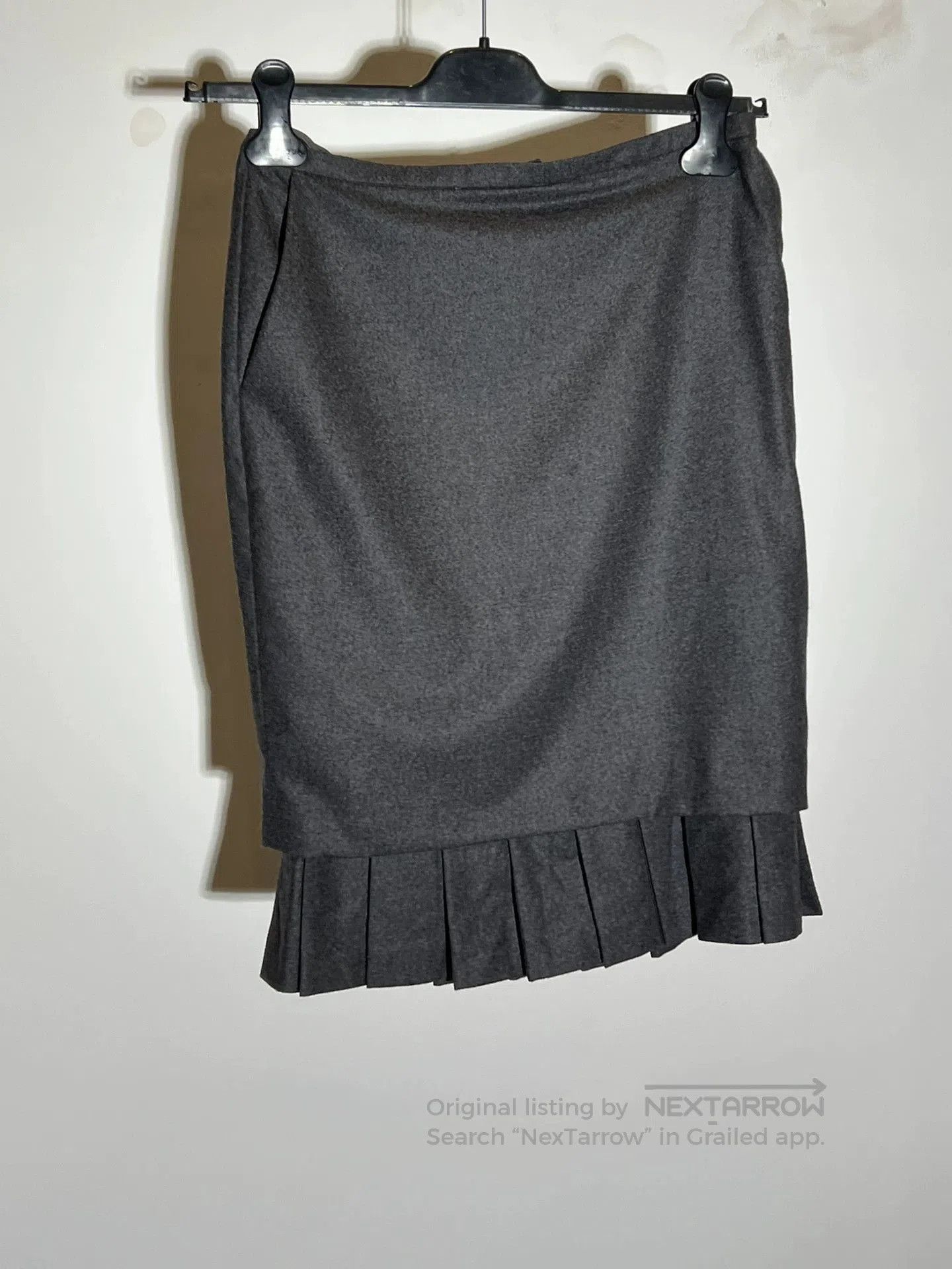 Hermes Hermes Gray Pleated Hem Skirt. Size US 38 / EU 54 - 1 Thumbnail