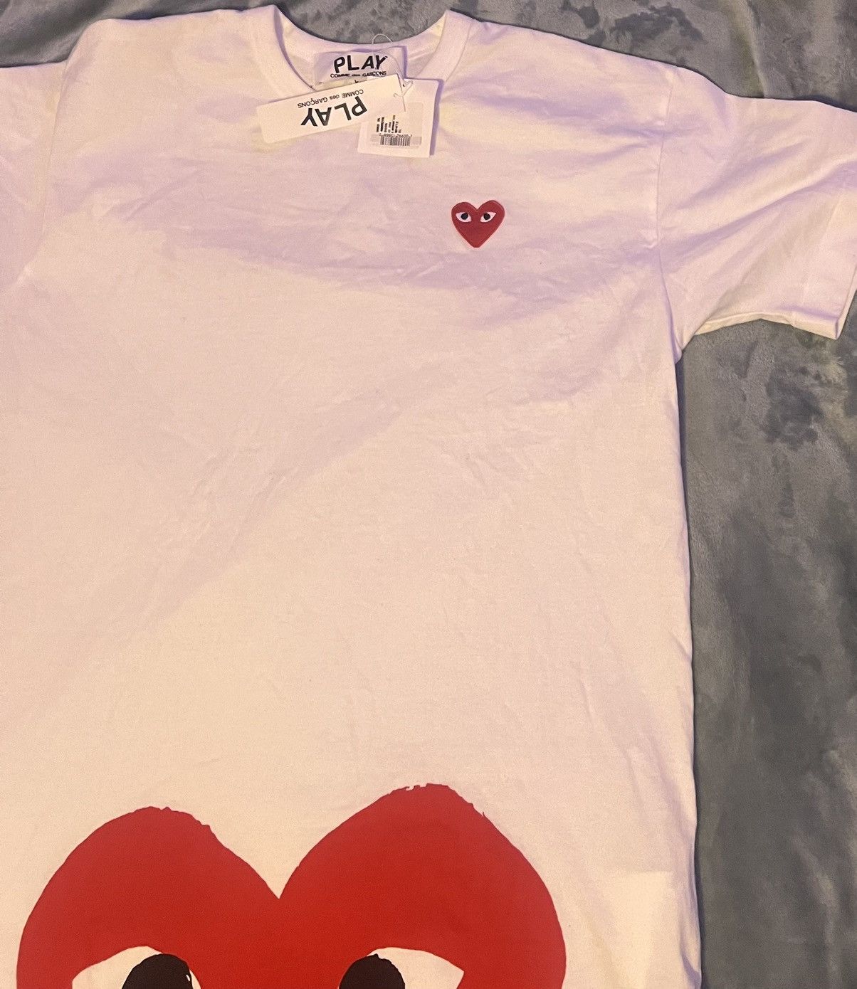 Comme des Garcons PLAY Comme Des Garçons PLAY Play Red Half Heart T-Shirt Size US XL / EU 56 / 4 - 3 Thumbnail