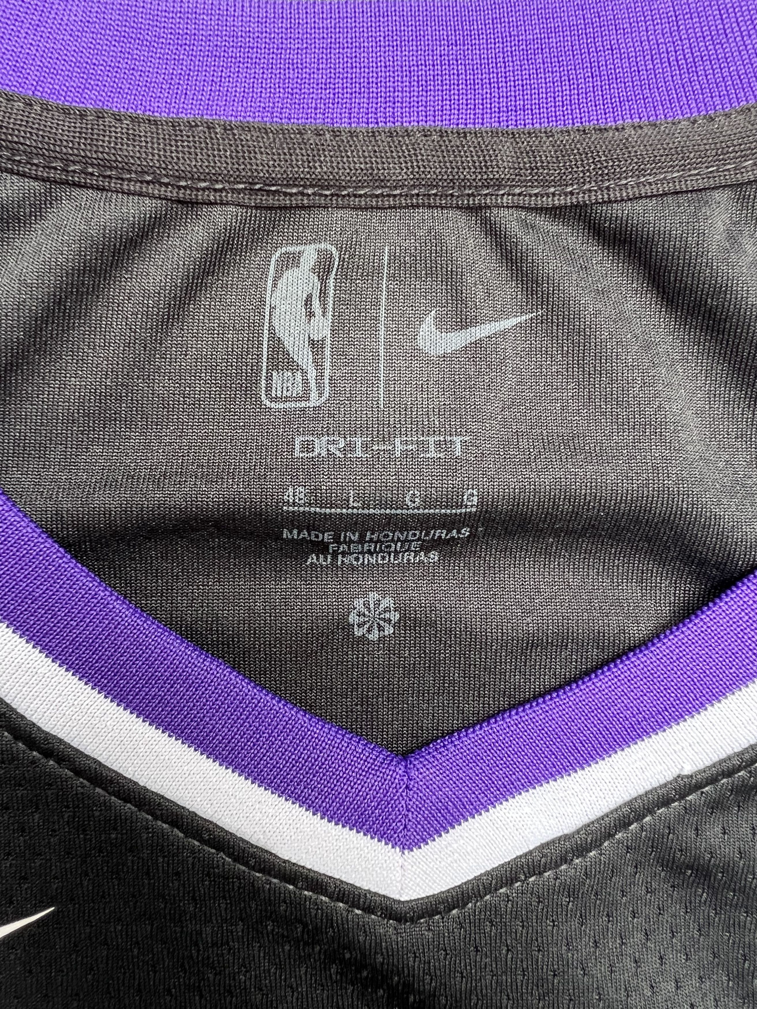 NBA × Nike De'Aaron Fox Sacramento Kings Icon Swingman Jersey Size US L / EU 52-54 / 3 - 3 Thumbnail