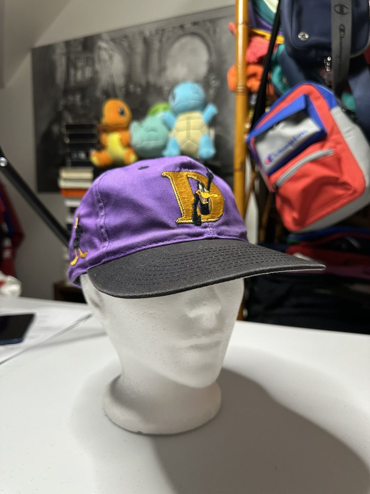 Vintage Vintage Daffy Duck Six Flags purple SnapBack Size ONE SIZE - 1 Thumbnail