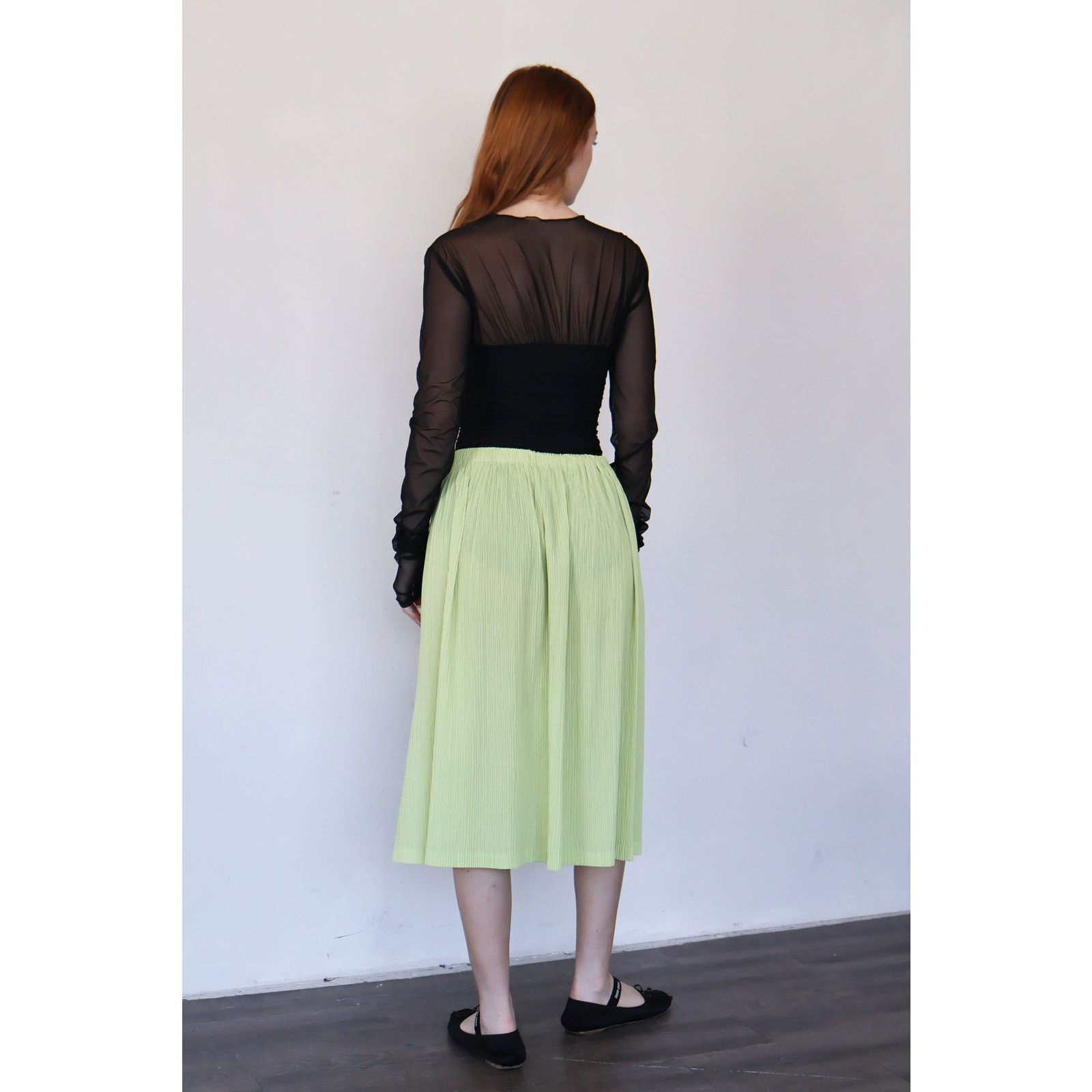 Issey Miyake Vintage ISSEY MIYAKE FETE Lime Green Pleated Skirt Size 30" / US 8 / IT 44 - 6 Thumbnail