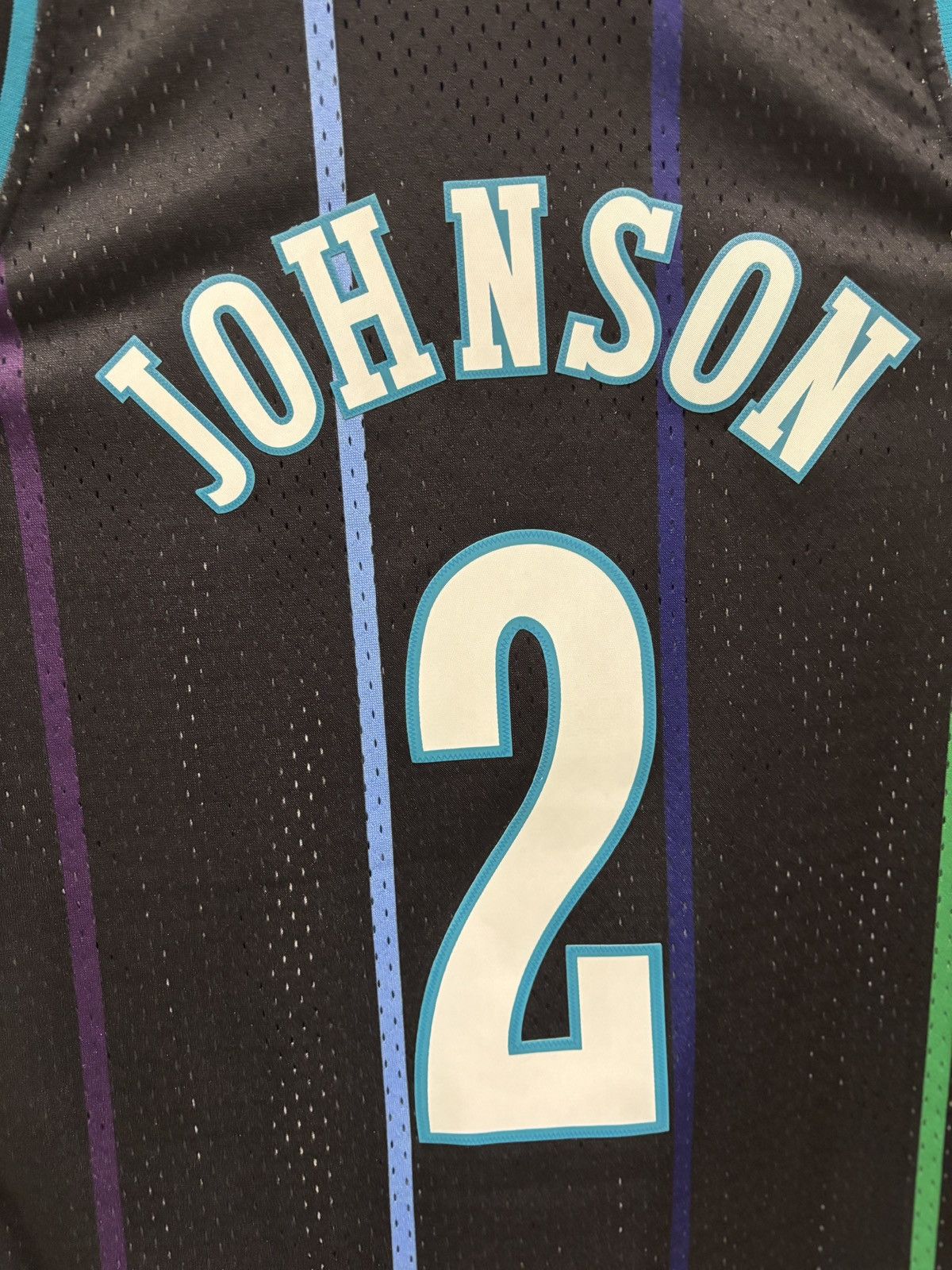 Mitchell & Ness NBA Charlotte Hornets Larry Johnson Jersey Mitchell Ness Size US L / EU 52-54 / 3 - 5 Thumbnail