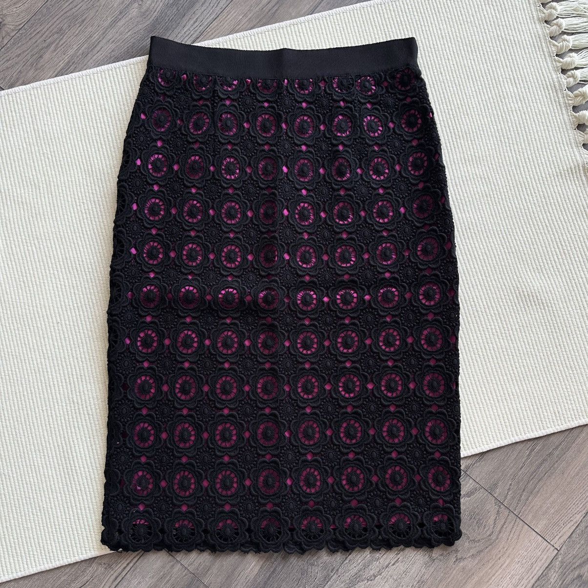 Moschino Moschino Cheap and Chic Black Magenta Mid Length Lace Skirt Size 30" / US 8 / IT 44 - 1 Thumbnail
