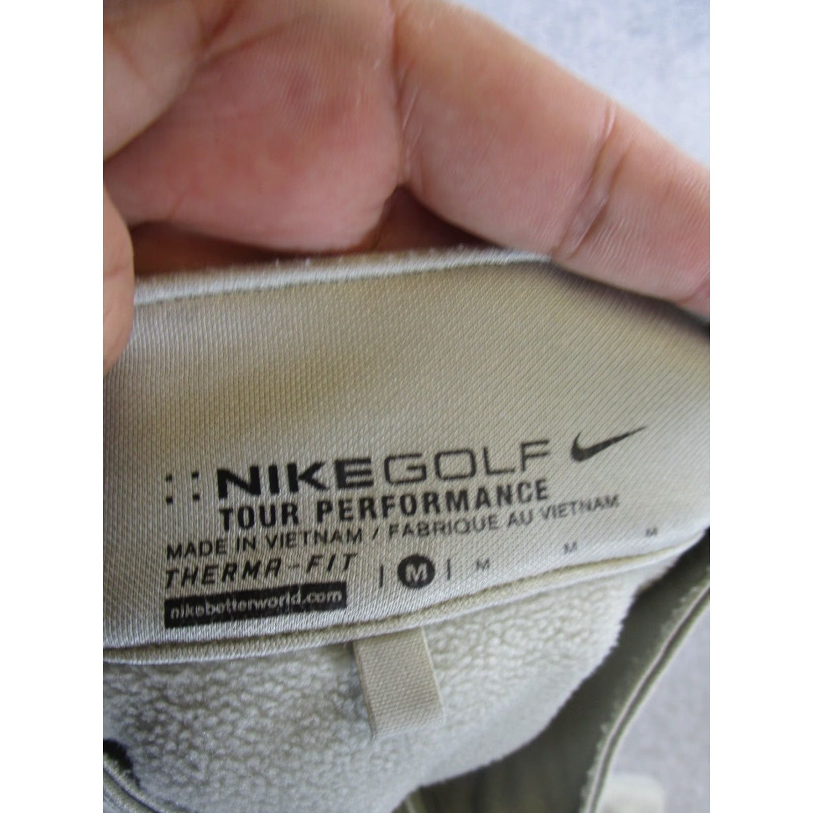 Nike VINTAGE Nike Golf Sweatshirt Mens Medium Tour Performance Gray Dri-FIT 90s Football Theme Mens Size US M / EU 48-50 / 2 - 7 Thumbnail
