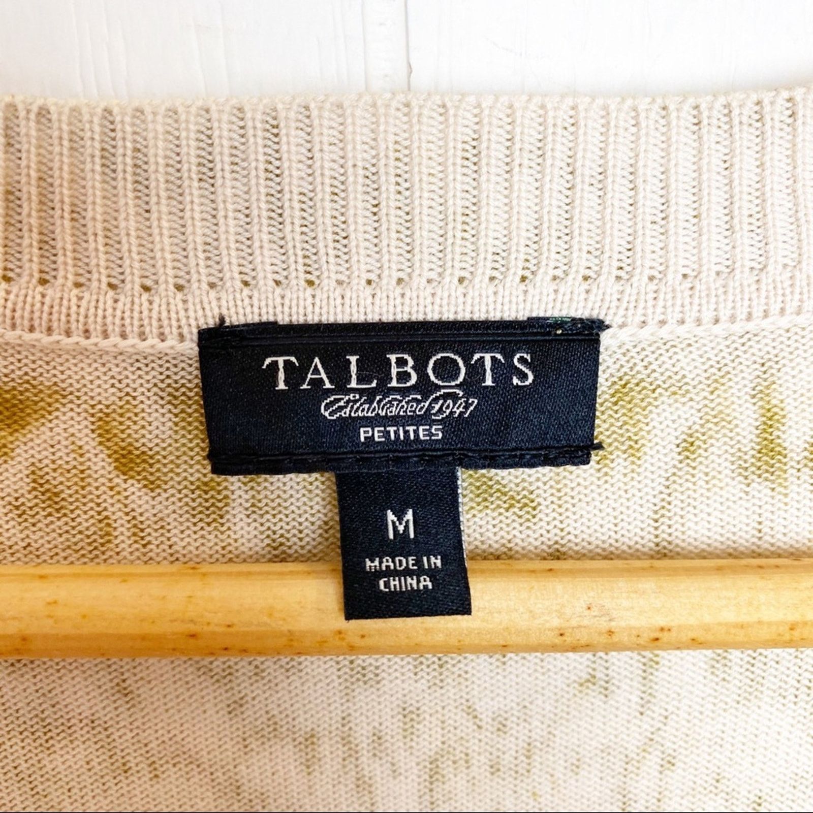 Talbots Talbots Mustard Animal Print Cardi Womens Size Medium Petite Size M / US 6-8 / IT 42-44 - 3 Thumbnail