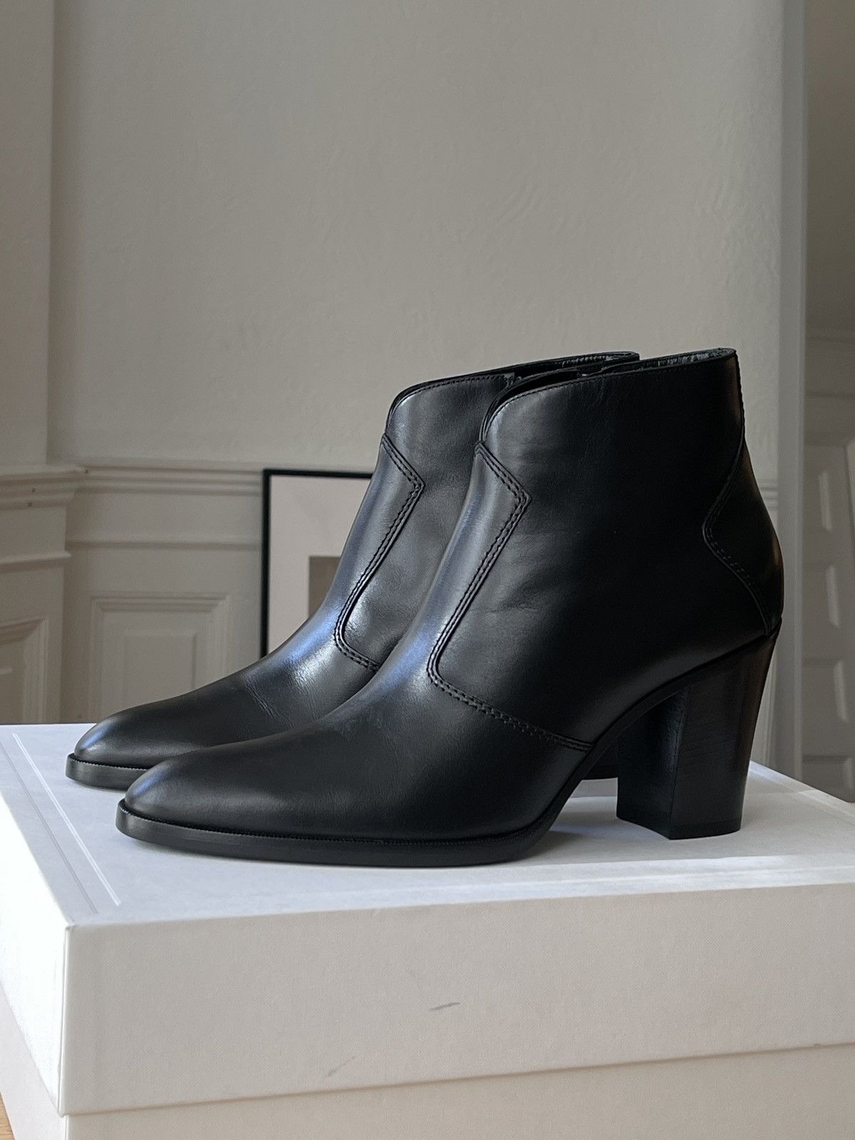 Celine × Hedi Slimane FW20 Pages 85 Zipped Boots In Shiny Calfskin Size US 8 / EU 41 - 5 Thumbnail