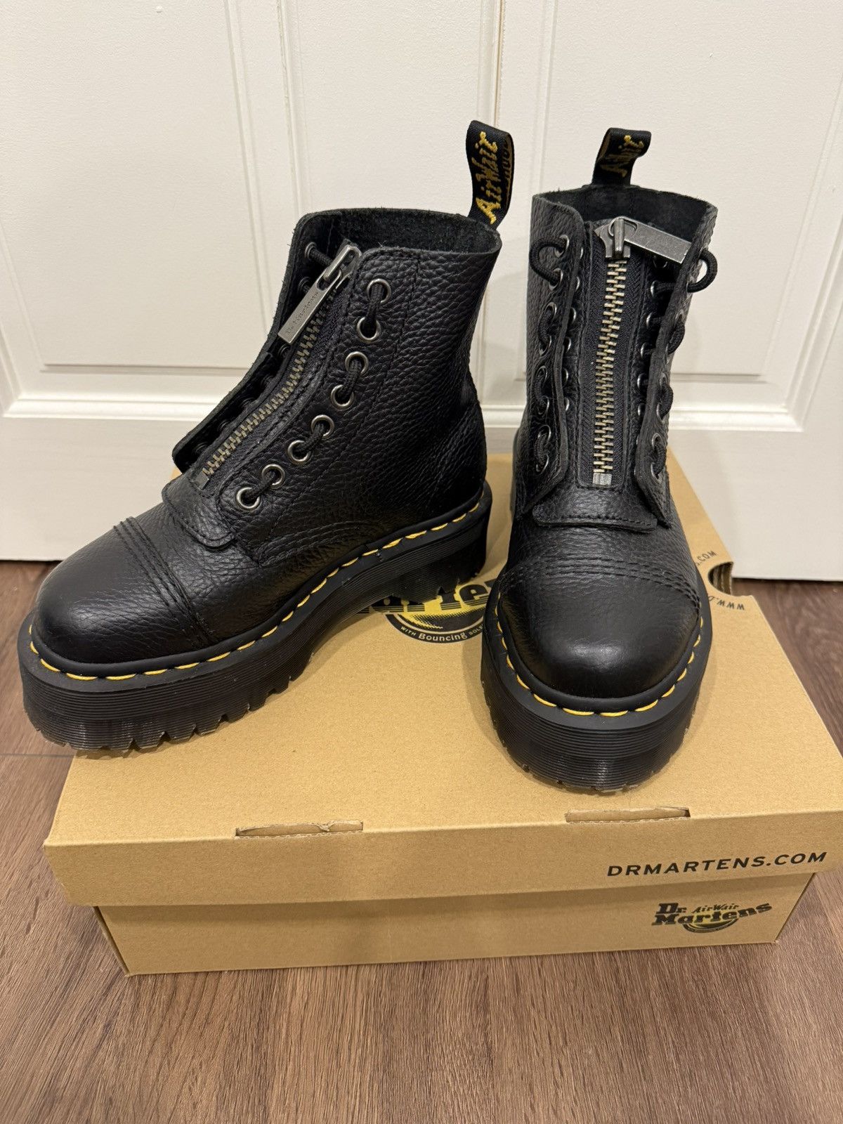 Dr. Martens Dr. Martens Milled Nappa Leather Platform Boots Size US 5 / IT 35 - 4 Thumbnail