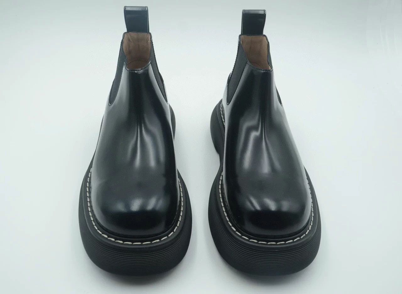Bottega Veneta BV men's thick sole chelsea boots black Size US 10 / EU 43 - 4 Thumbnail