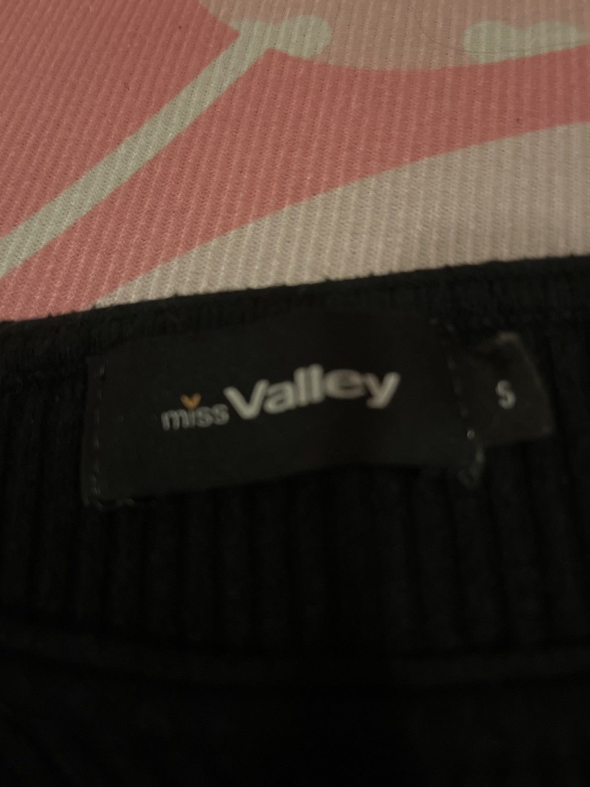 Other “miss Valley” fitted black long sleeve top Size S / US 4 / IT 40 - 3 Thumbnail