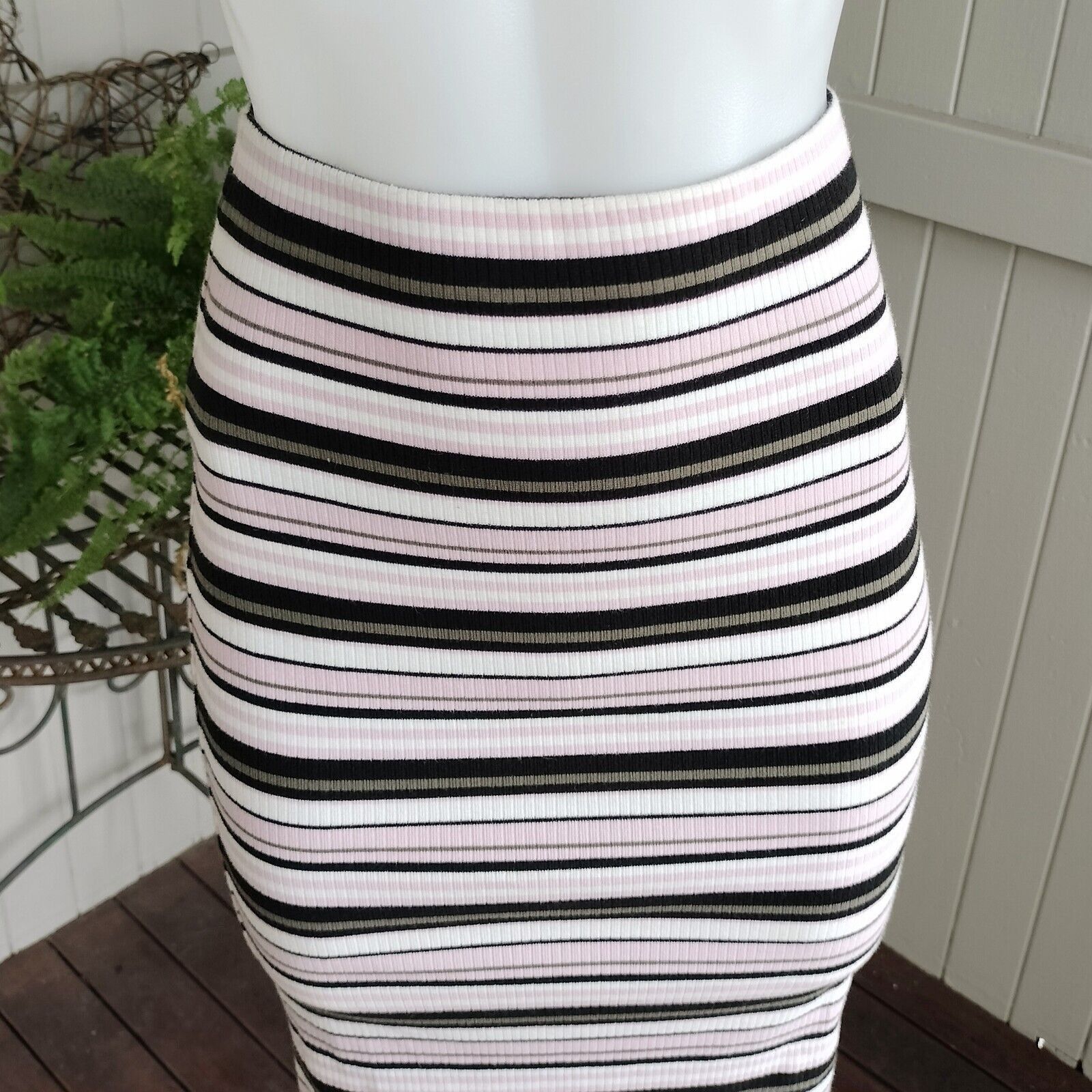 Designer Sportsgirl Skirt Pink High Waisted Striped Midi Bodycon Size 24" / US 00 / IT 34 - 4 Thumbnail