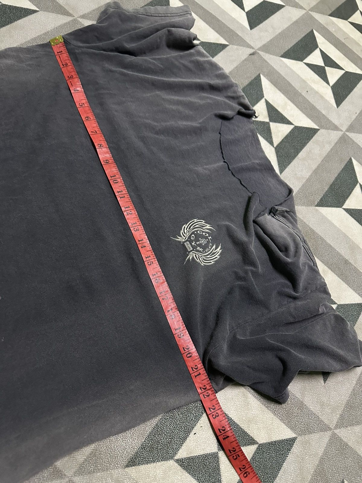 Vintage Vintage Gold’s gym tshirt Size US L / EU 52-54 / 3 - 6 Thumbnail