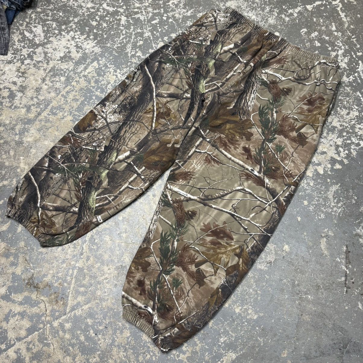 Vintage Vintage Liberty Camo Realtree Essential Baggy SweatPants USA Size US 36 / EU 52 - 2 Thumbnail