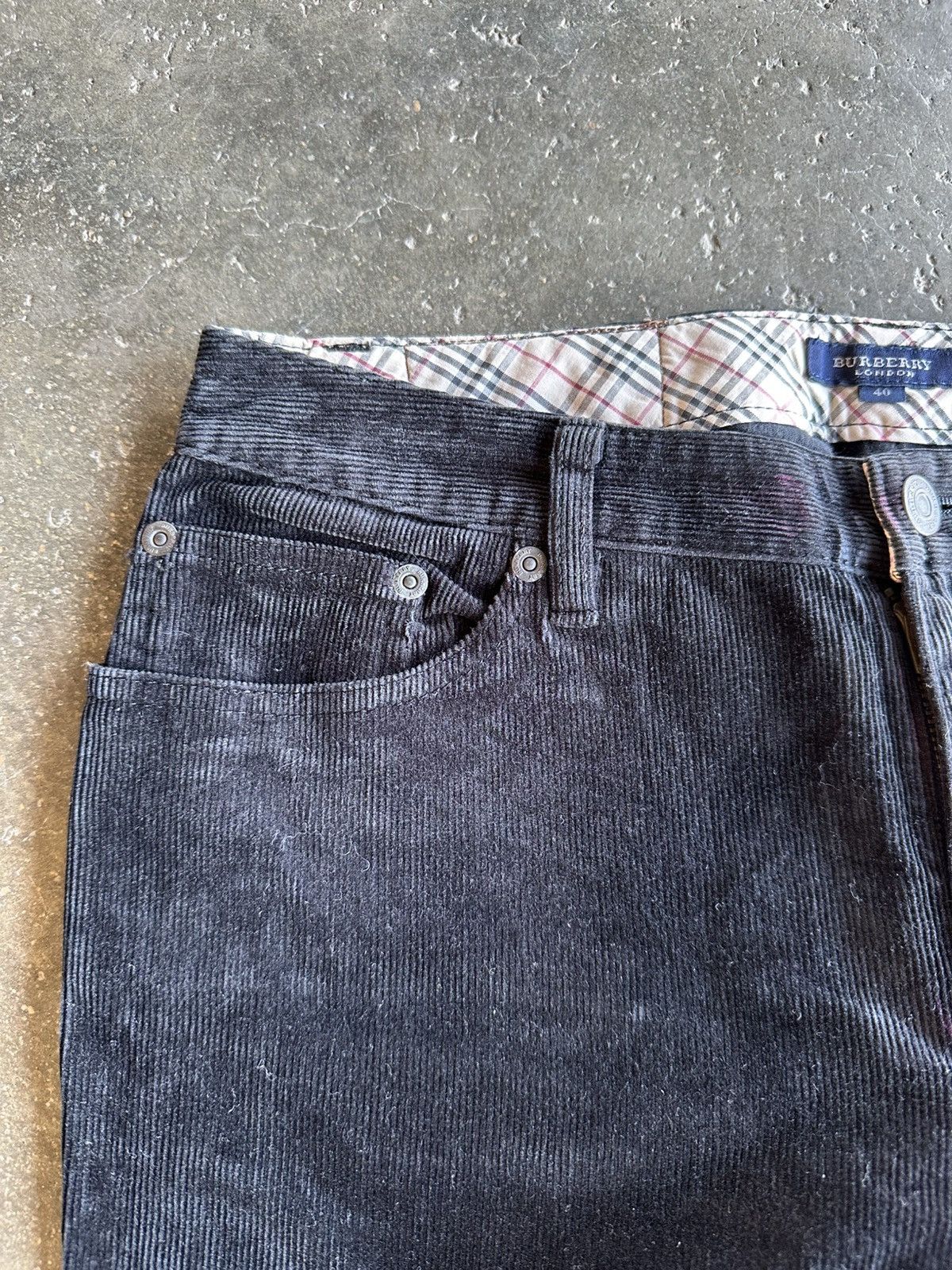Burberry BURBERRY NOVA CHECK CORDUROY BLACK PANTS W28 Size US 28 / EU 44 - 4 Thumbnail