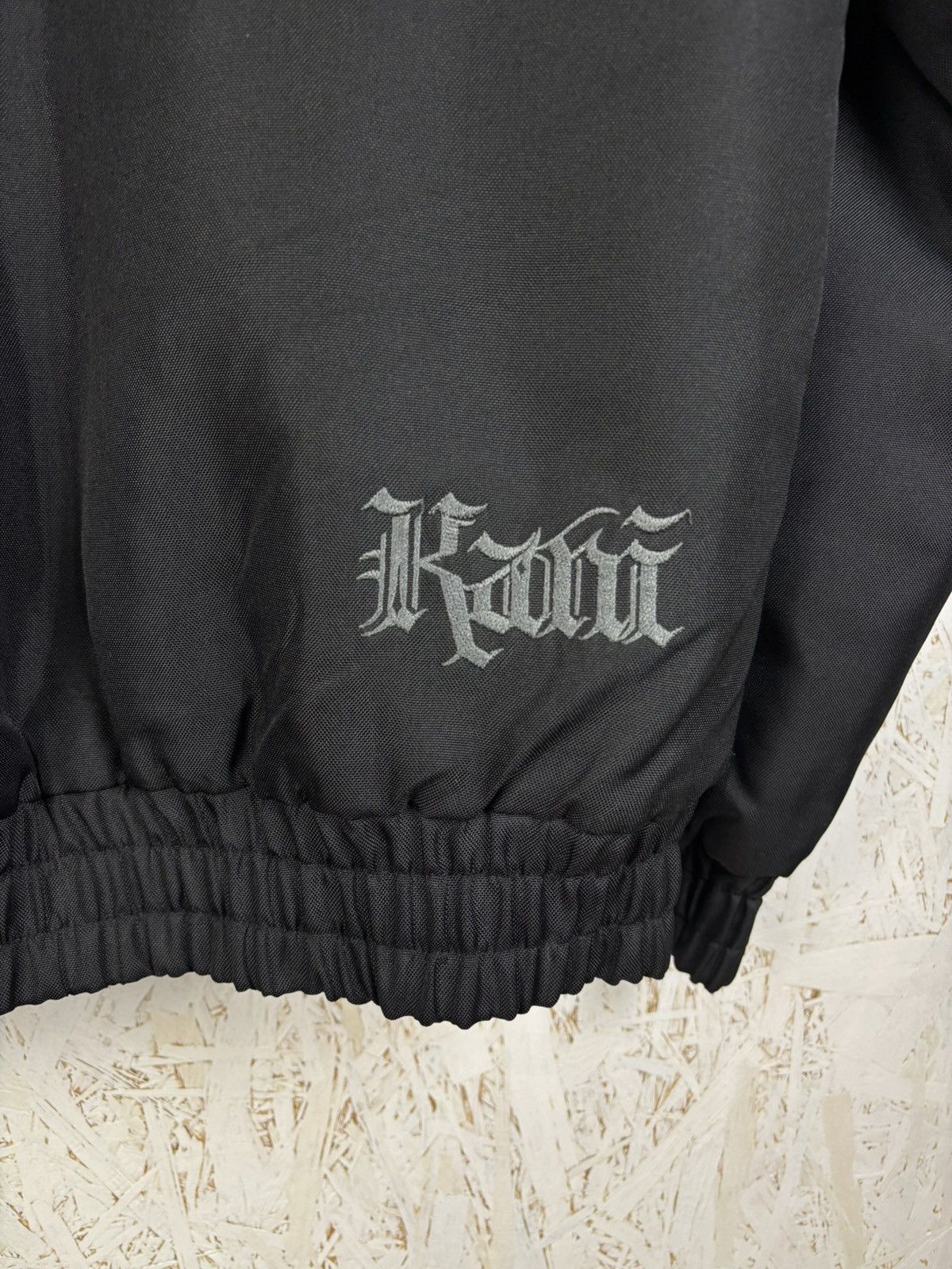 Karl Kani 00s Vintage Karl Kani Y2K Fur Hood Bomber Jacket Black S Size US S / EU 44-46 / 1 - 7 Thumbnail