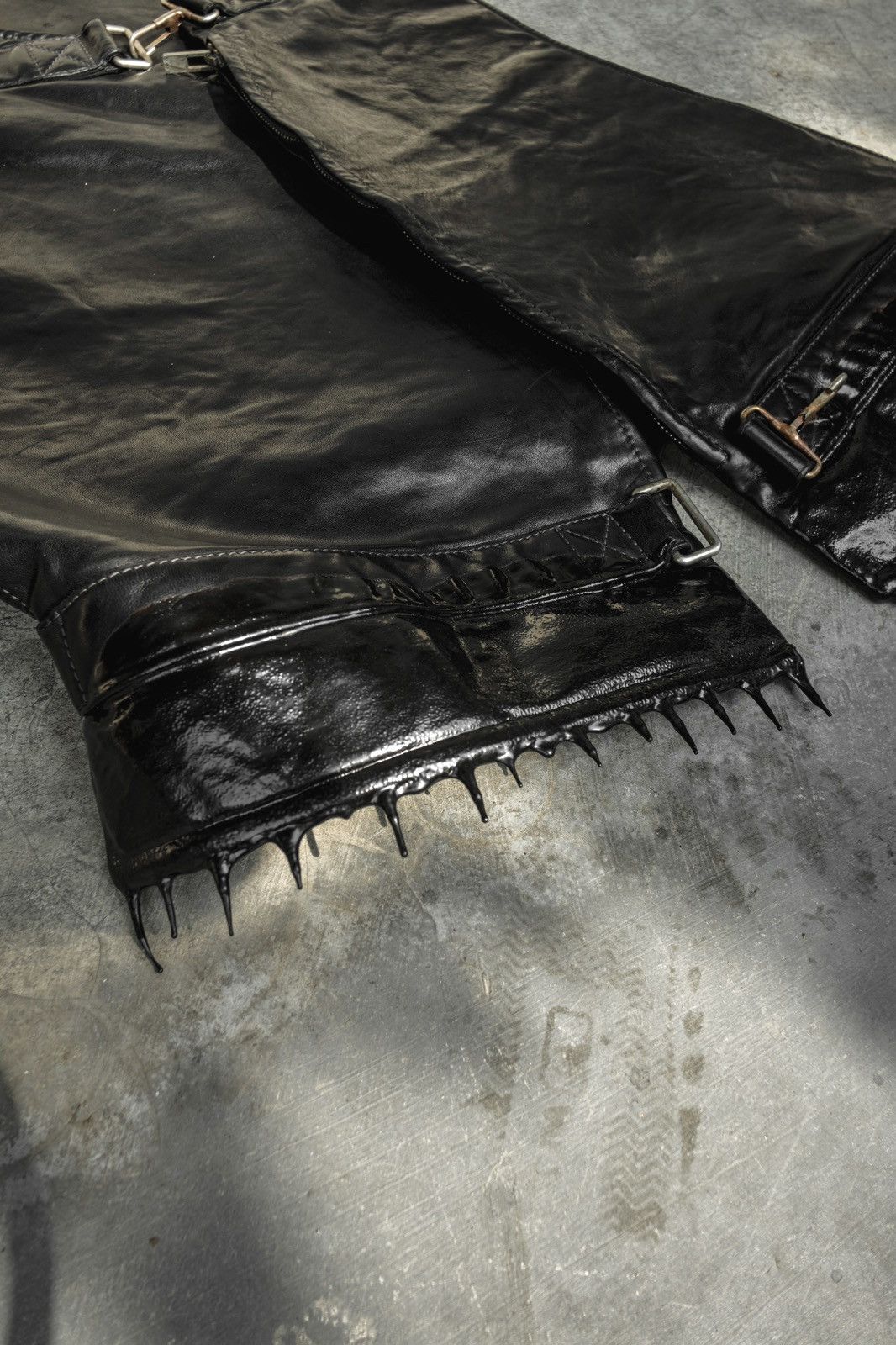 Carol Christian Poell Carol Christian Poell Leather Drip Vestbag AM/2373R Size US M / EU 48-50 / 2 - 12 Thumbnail