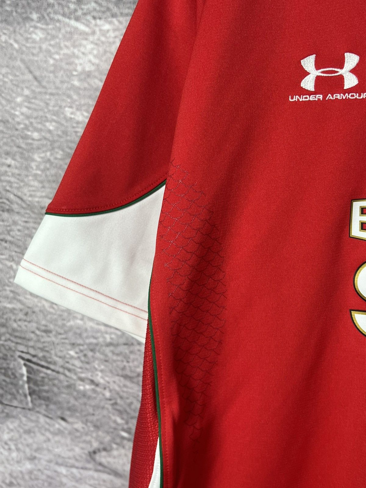 Under Armour Under Armour 2008 Wales Rugby Union Jersey Shirt Size US L / EU 52-54 / 3 - 5 Thumbnail