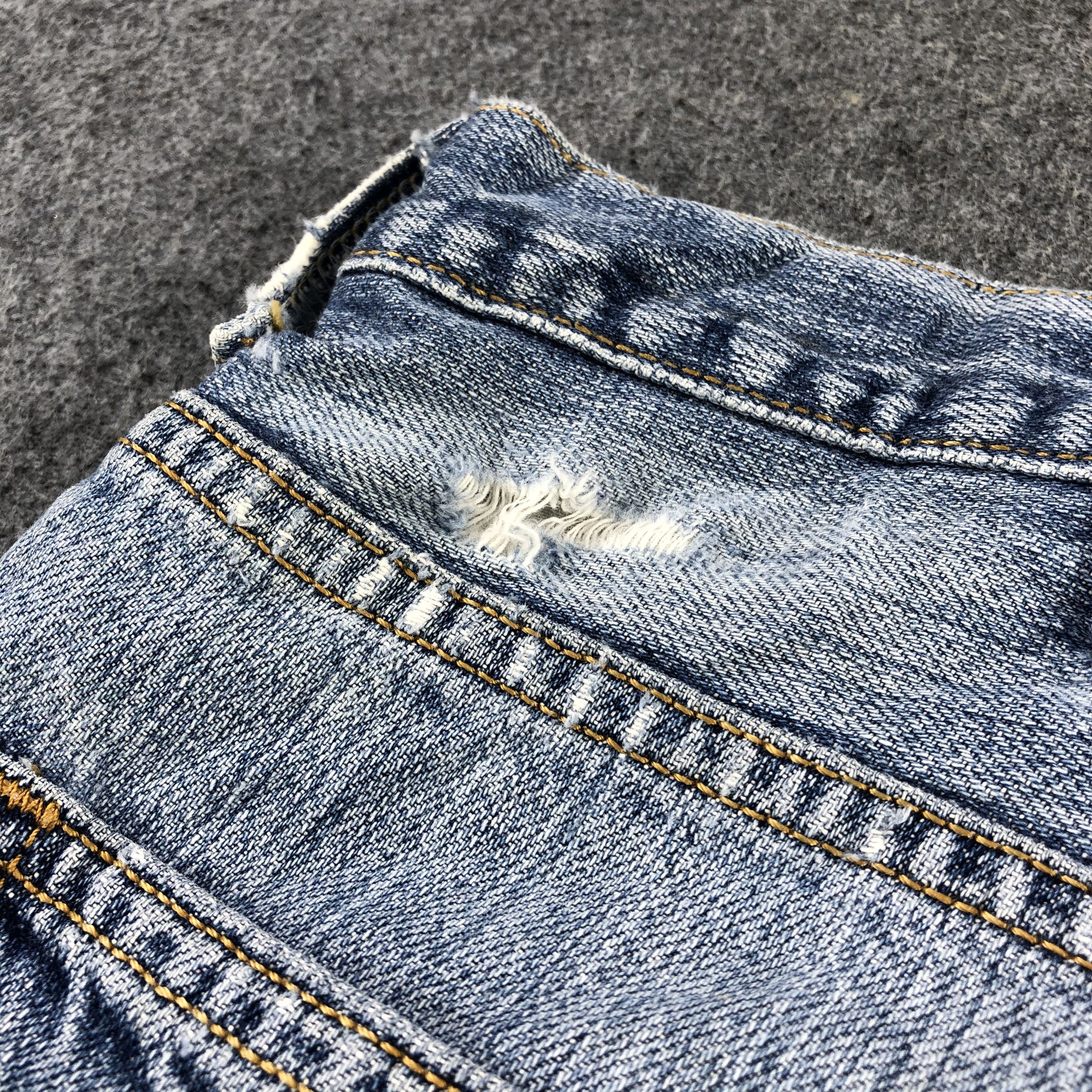 Levi's Vintage Blue Wash Levis 550 Jeans-J2067 Size US 43 - 8 Thumbnail