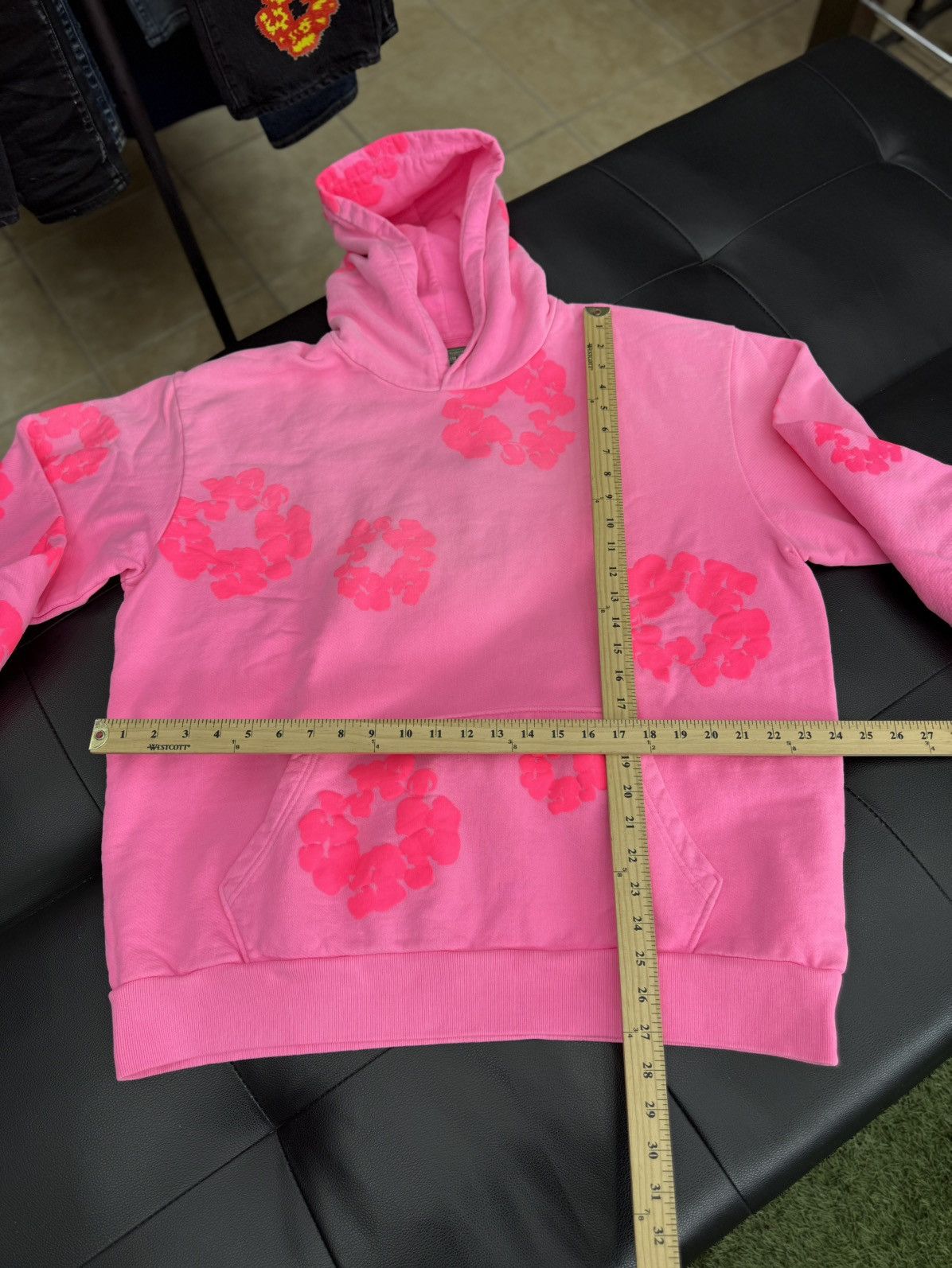 DENIM TEARS Denim Tears Pink 2025 Cotton Wreath Hoodie XL (NEW) Size US XL / EU 56 / 4 - 11 Thumbnail
