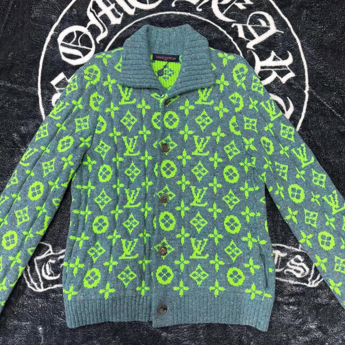 Louis Vuitton LV Green All-Over Print Wool Cardigan。 Q10 Size US XXL / EU 58 / 5 - 1 Thumbnail