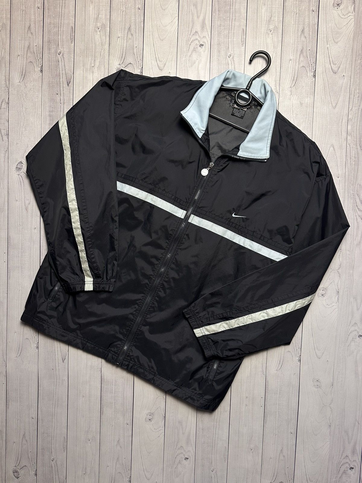Nike × Vintage Vintage Nike track jacket size L logo line Size US L / EU 52-54 / 3 - 1 Thumbnail