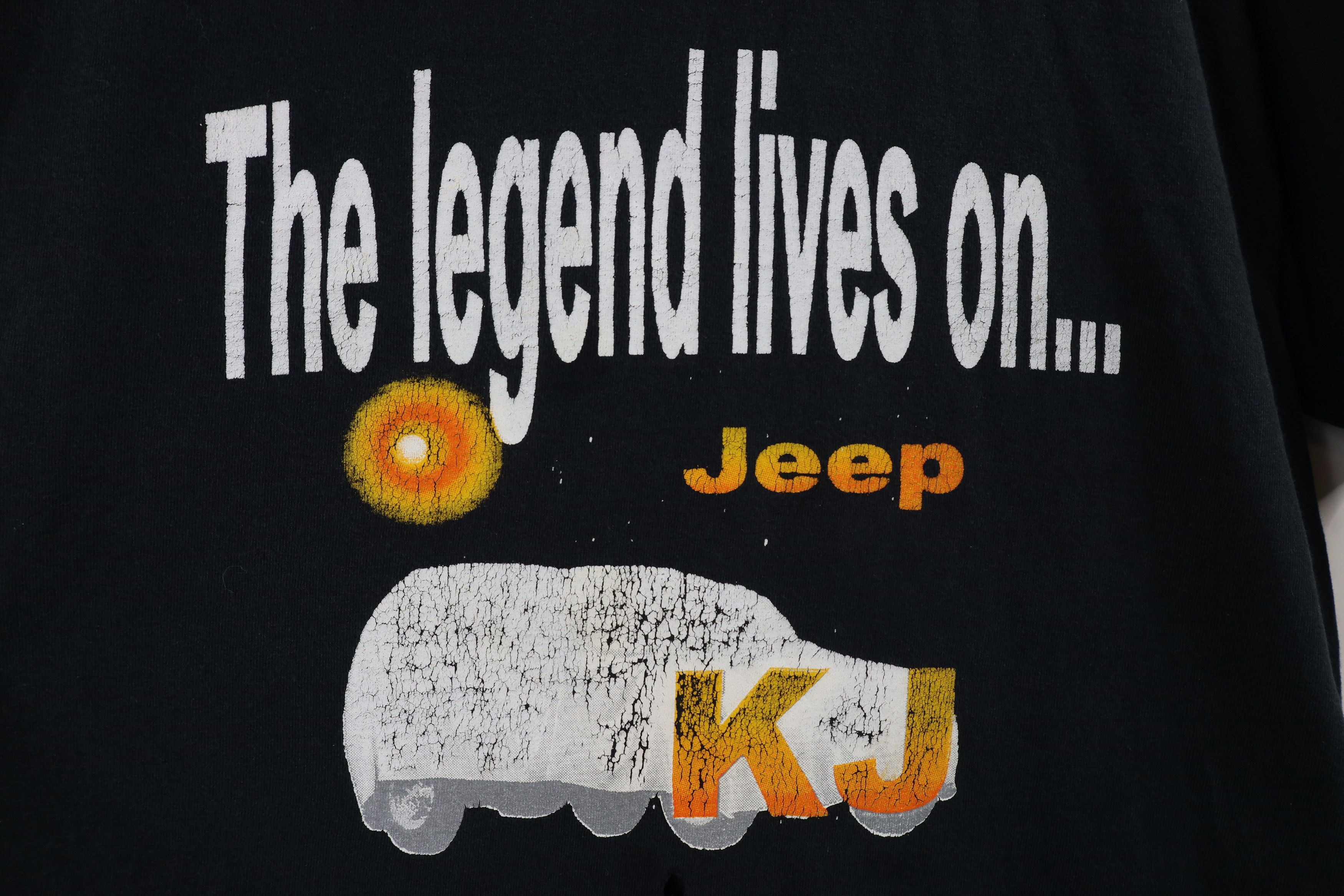 Vintage Vintage 90 Out The Legend Lives On Jeep Motors T-Shirt USA Size US L / EU 52-54 / 3 - 4 Thumbnail