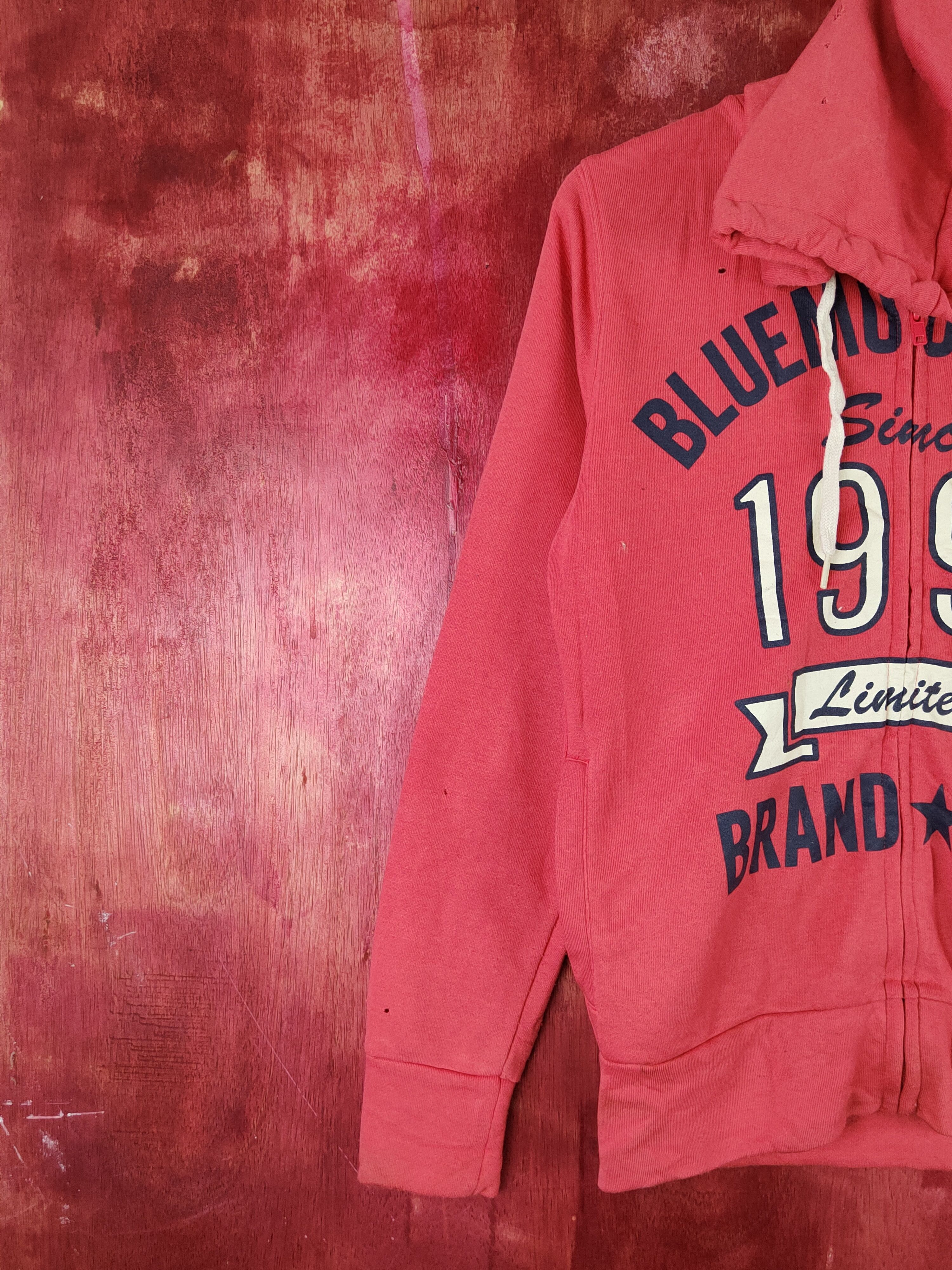 Japanese Brand × Vintage Blue Moon Blue Red Orange Hoodie Sweaters #S1865 Size US S / EU 44-46 / 1 - 6 Thumbnail