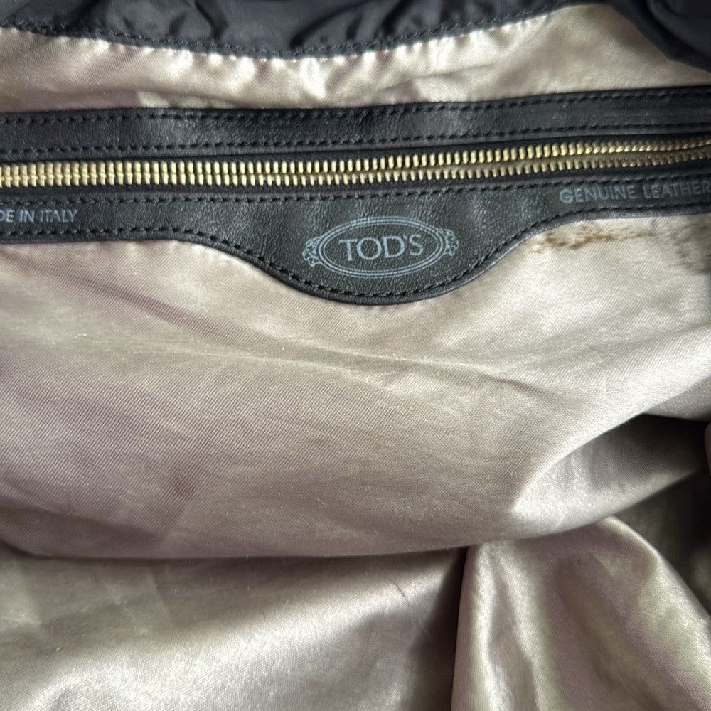Tod's Tod’s black nylon & leather multi zipper pocket gold hardwa Size ONE SIZE - 7 Thumbnail
