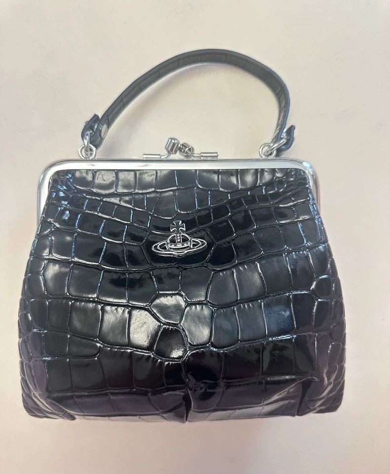 Vivienne Westwood Vivienne Westwood size os Dumpling bag in black crocodile p Size ONE SIZE - 1 Thumbnail