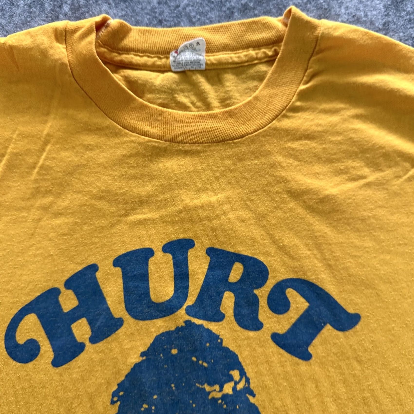 Vintage VINTAGE Hurt Family Reunion Shirt Mens XL Yellow 1987 Graphic Tee Made USA 80s SS Size US XL / EU 56 / 4 - 5 Thumbnail
