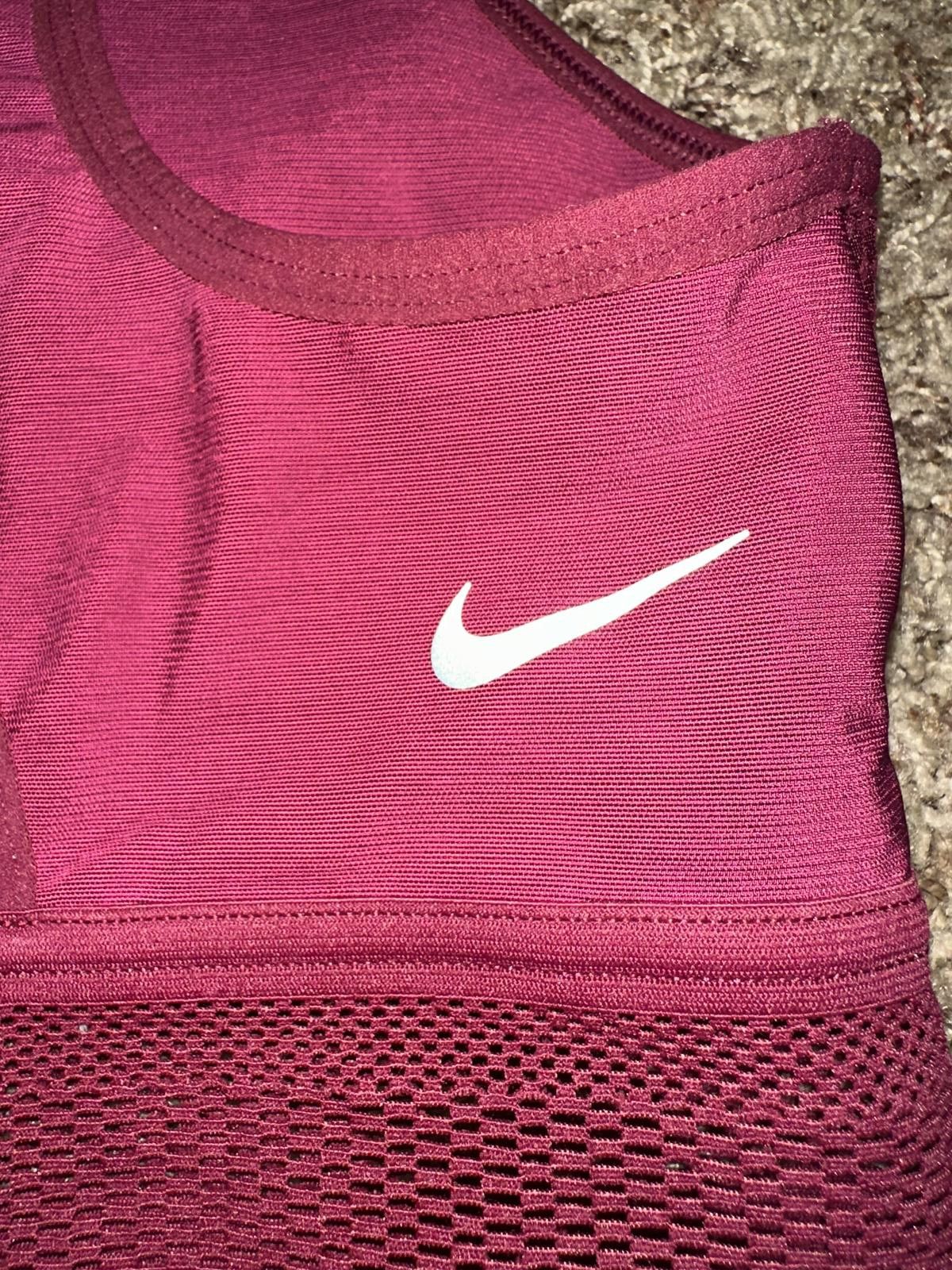 Nike Nike Women's Dri-Fit Swoosh Ultrabreathe Sports Bra Size ONE SIZE - 3 Thumbnail