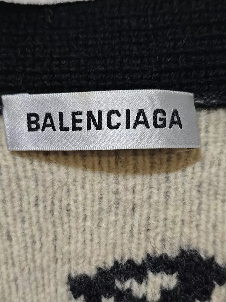 Balenciaga Balenciaga size xs Black Bullet Screen Cardigan sweater 25 Size US XS / EU 42 / 0 - 3 Thumbnail