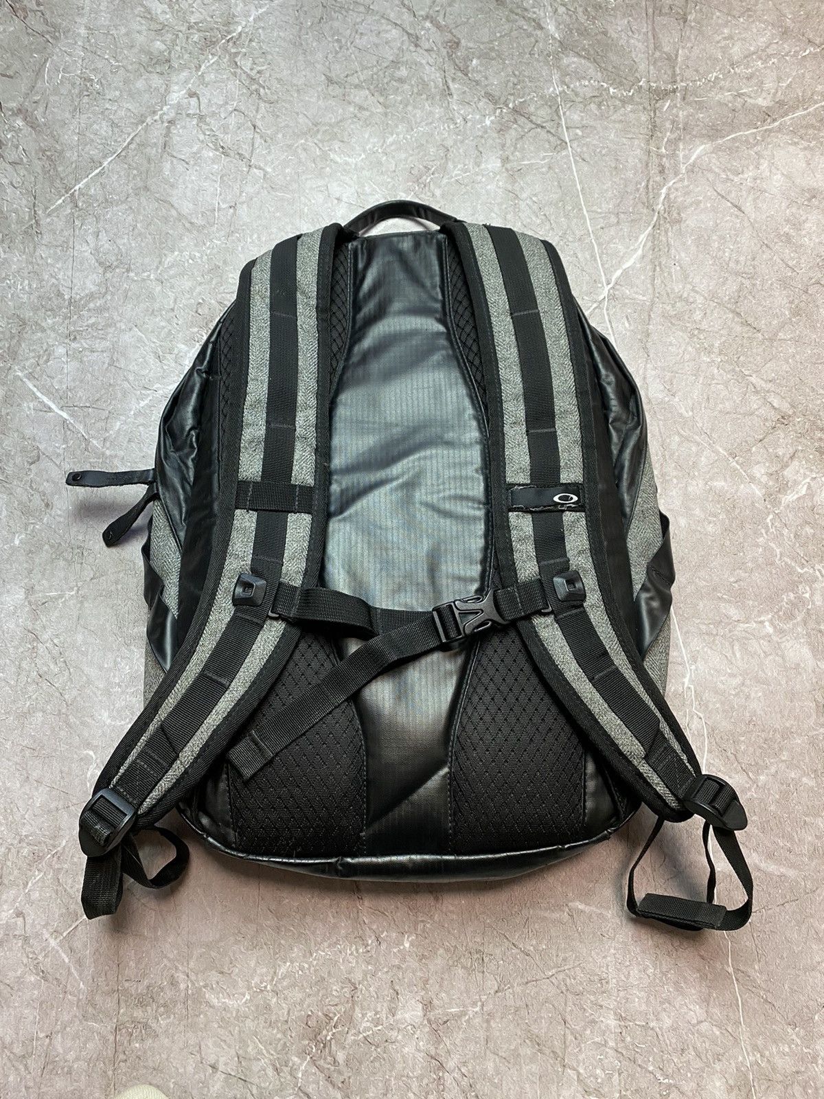 Oakley Vintage Oakley Backpack Size ONE SIZE - 8 Thumbnail