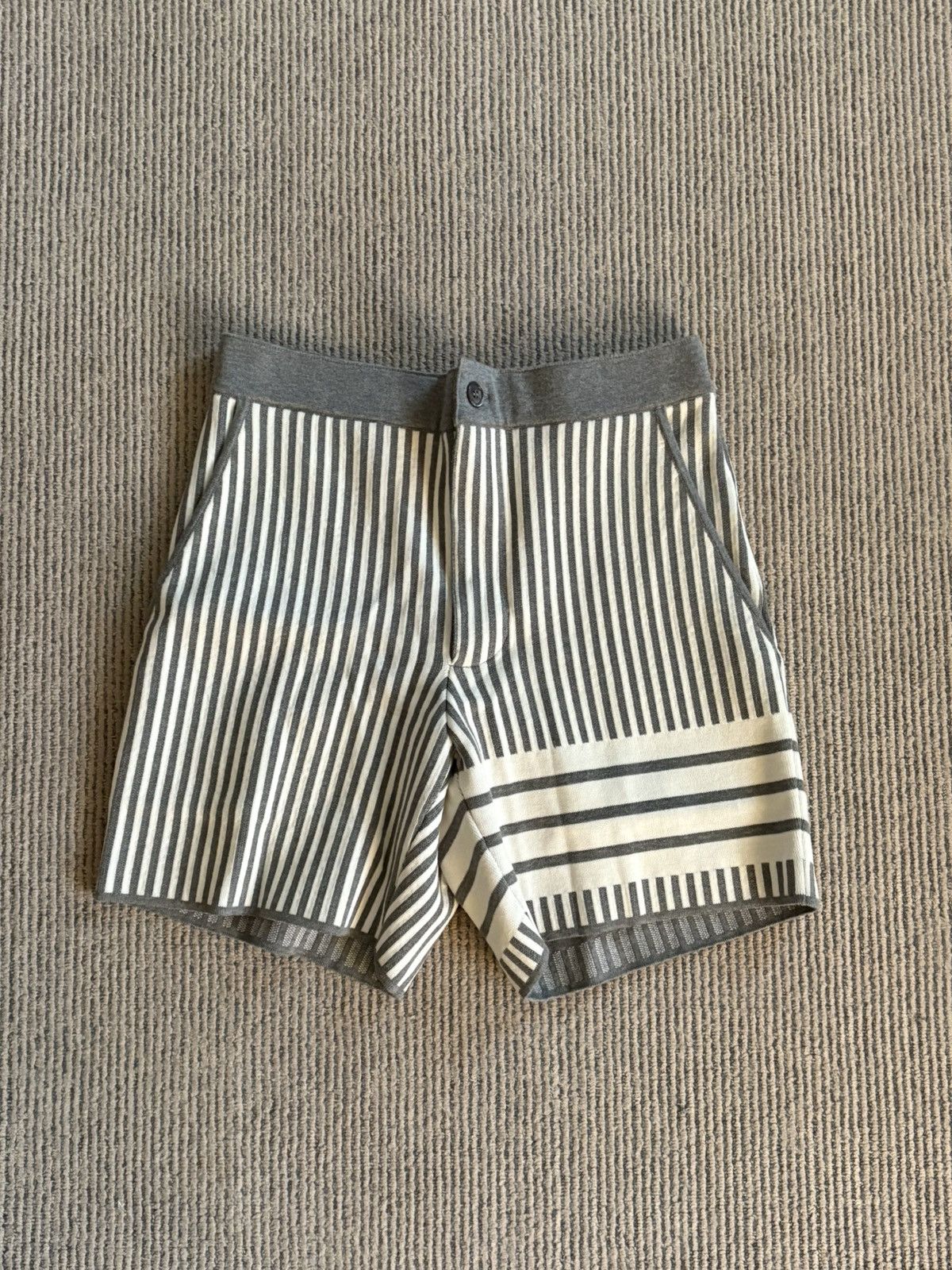 Gray Stripe 4-Bar Seersucker Jacquard Cotton Shorts