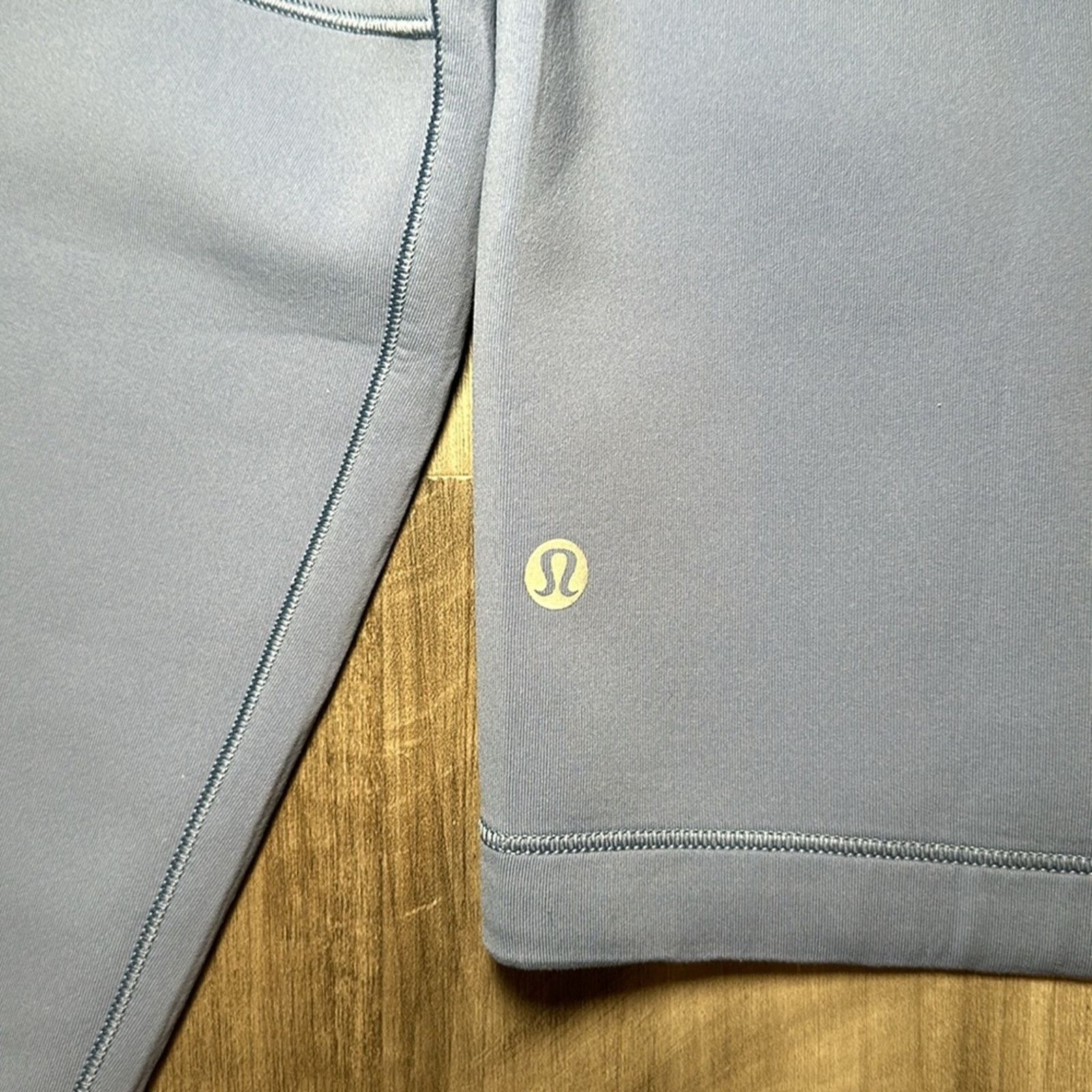 Lululemon Lululemon Airwrap Pullover Hoodie - 8 Size M / US 6-8 / IT 42-44 - 3 Thumbnail