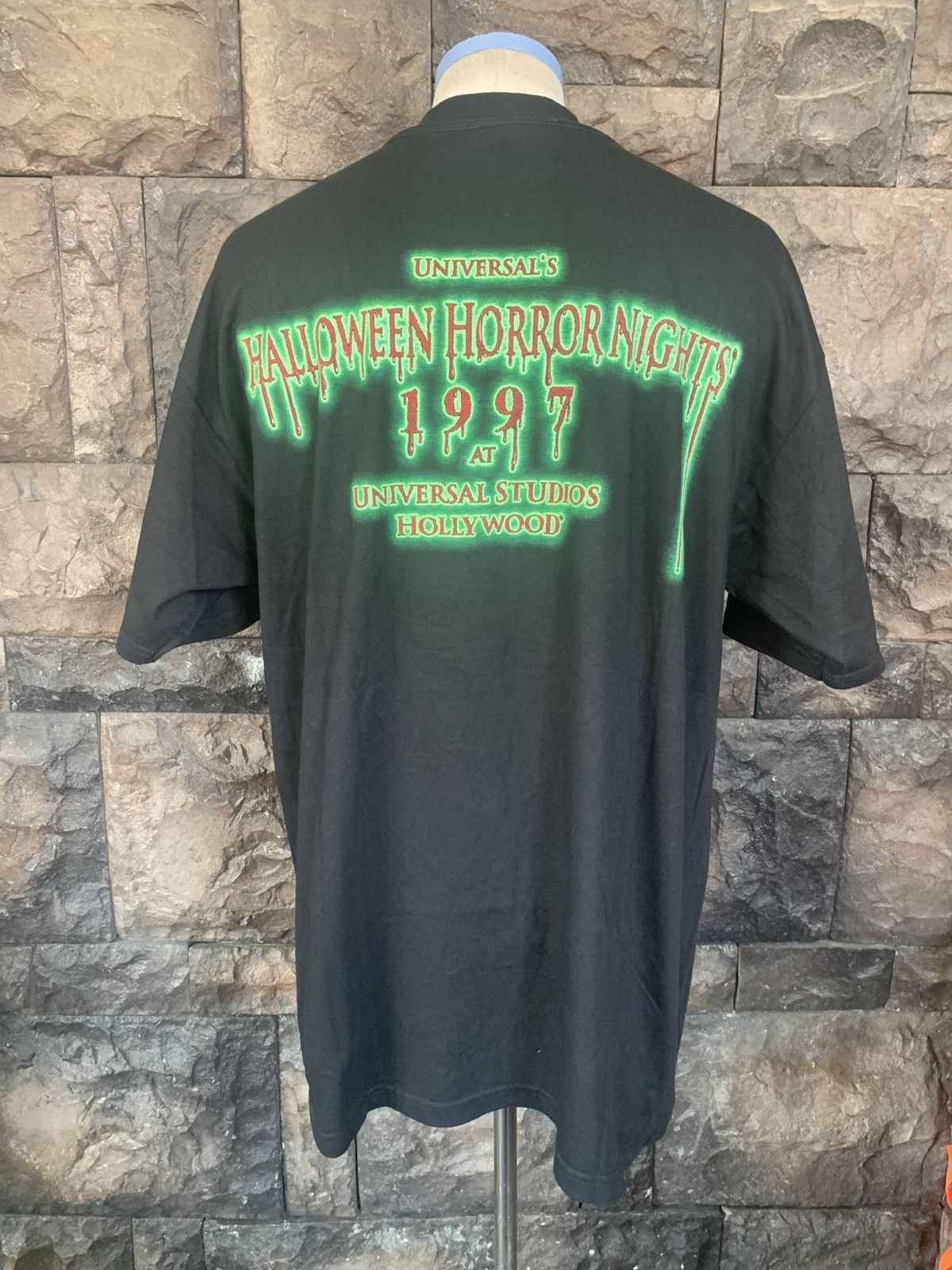 Universal Studios × Vintage Vintage 90s Halloween Horror Nights Universal Studios Tees Size US L / EU 52-54 / 3 - 5 Thumbnail