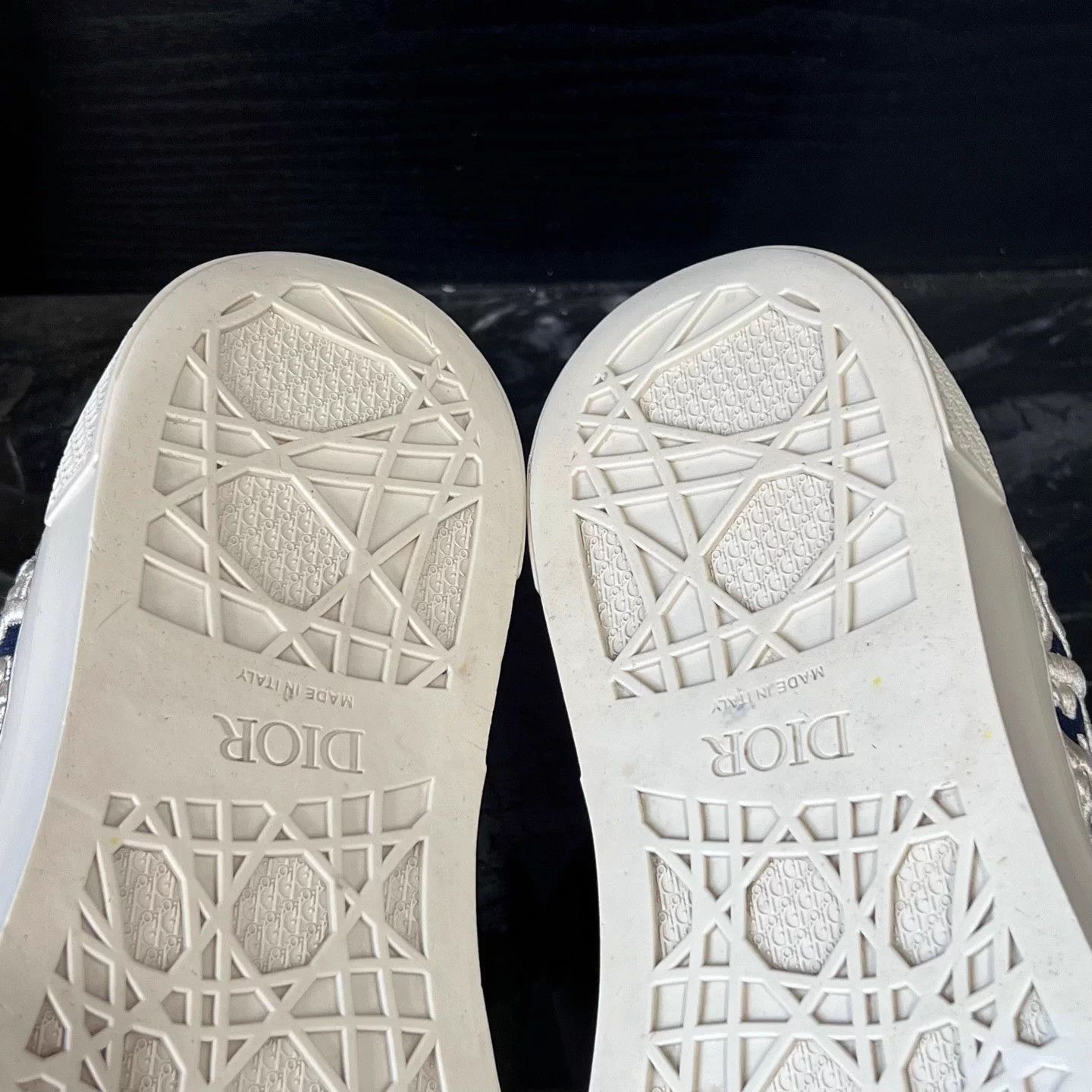 Dior Dior B33 white blue embroidered sneaker 41 Size US 8 / EU 41 - 6 Thumbnail