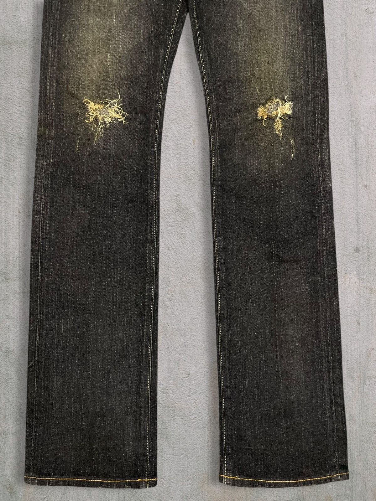 Jun Takahashi Uniqlo Stretchable Slim Straight Denim Mud Wash Ripped Jeans Size 29" - 7 Thumbnail