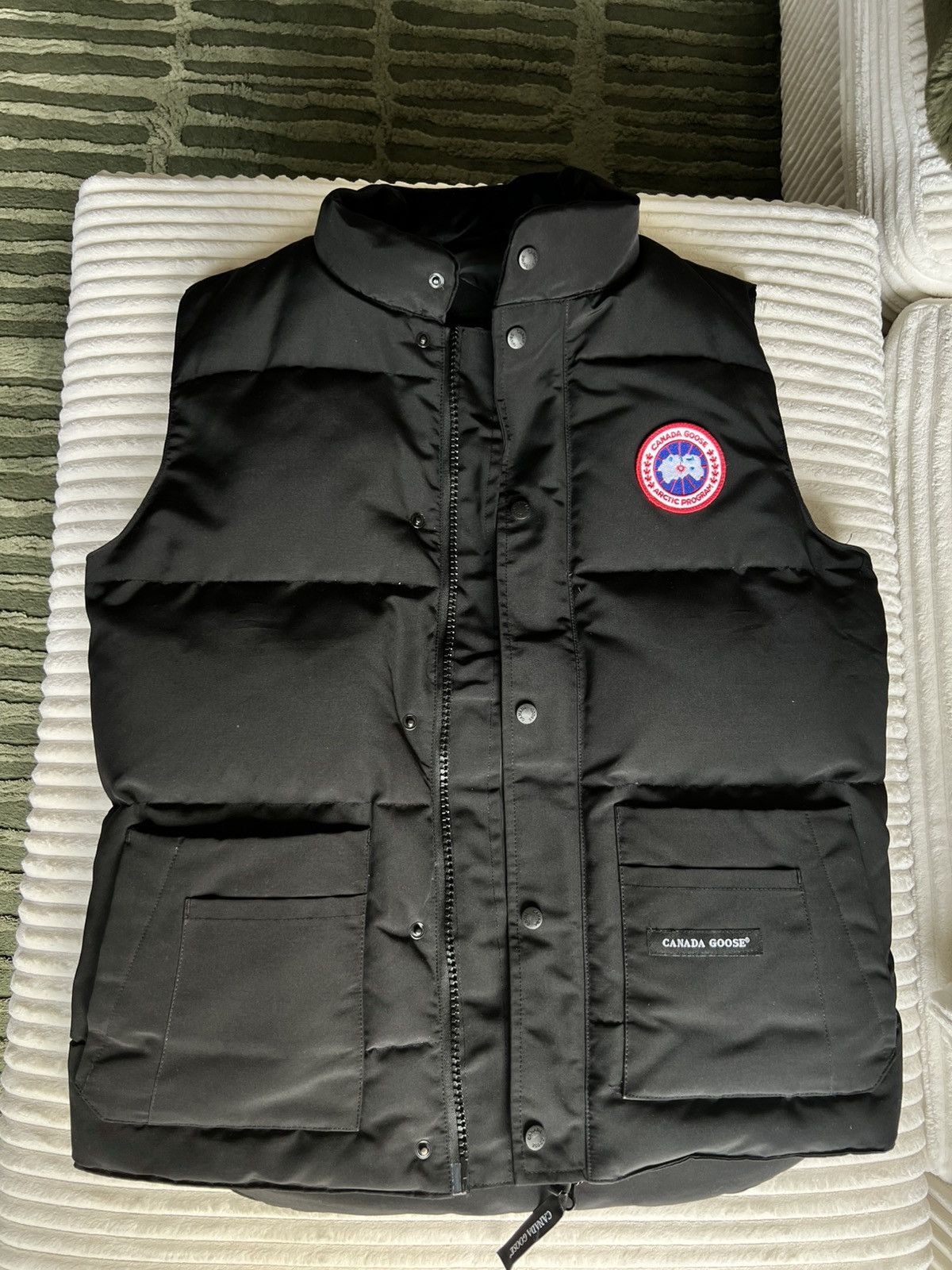 Canada Goose Canada Goose Vest Size US M / EU 48-50 / 2 - 1 Thumbnail